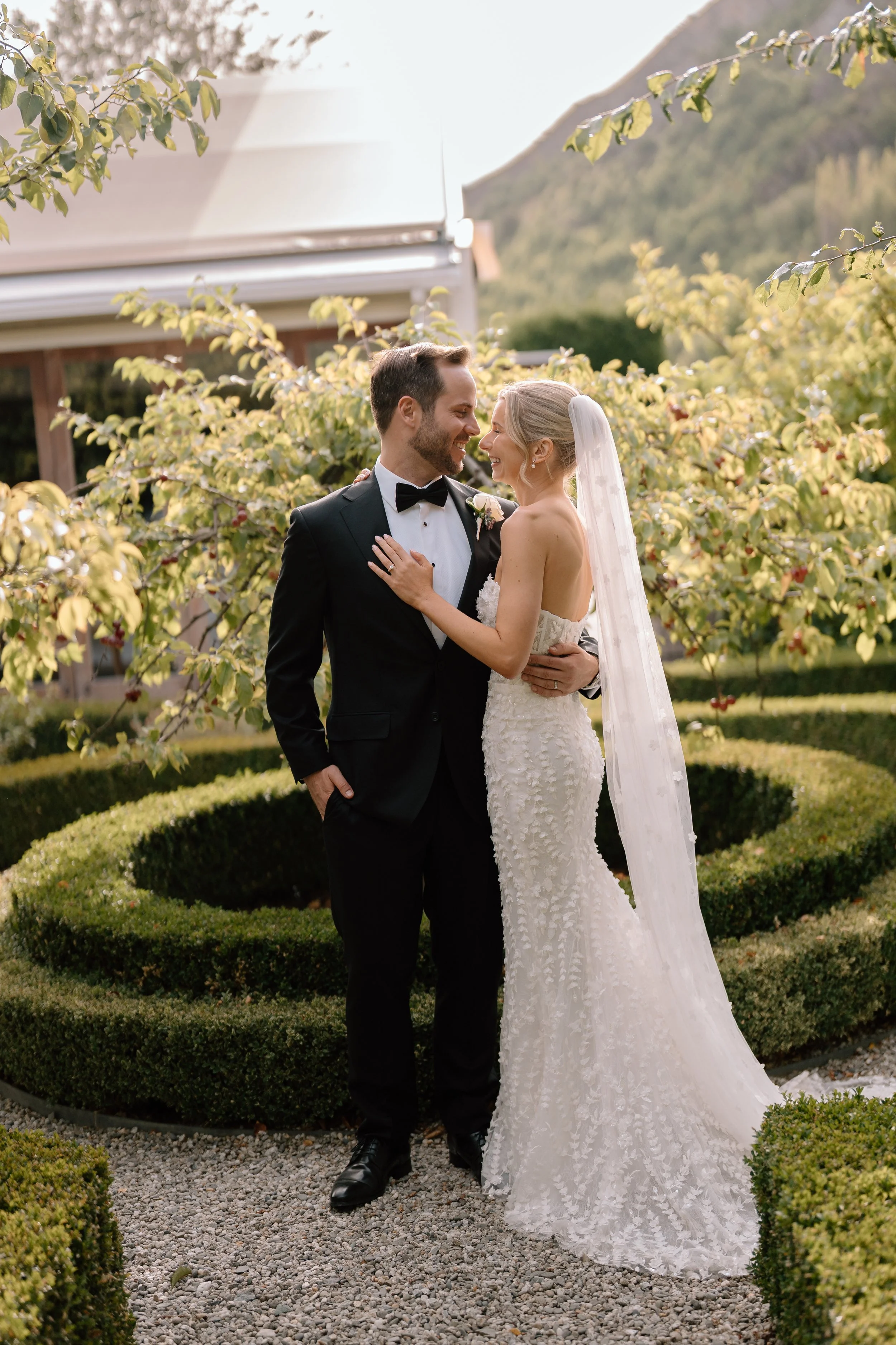 Olivia+Jackson_The-Winehouse-Queenstown-Wedding-Photographer71.jpg