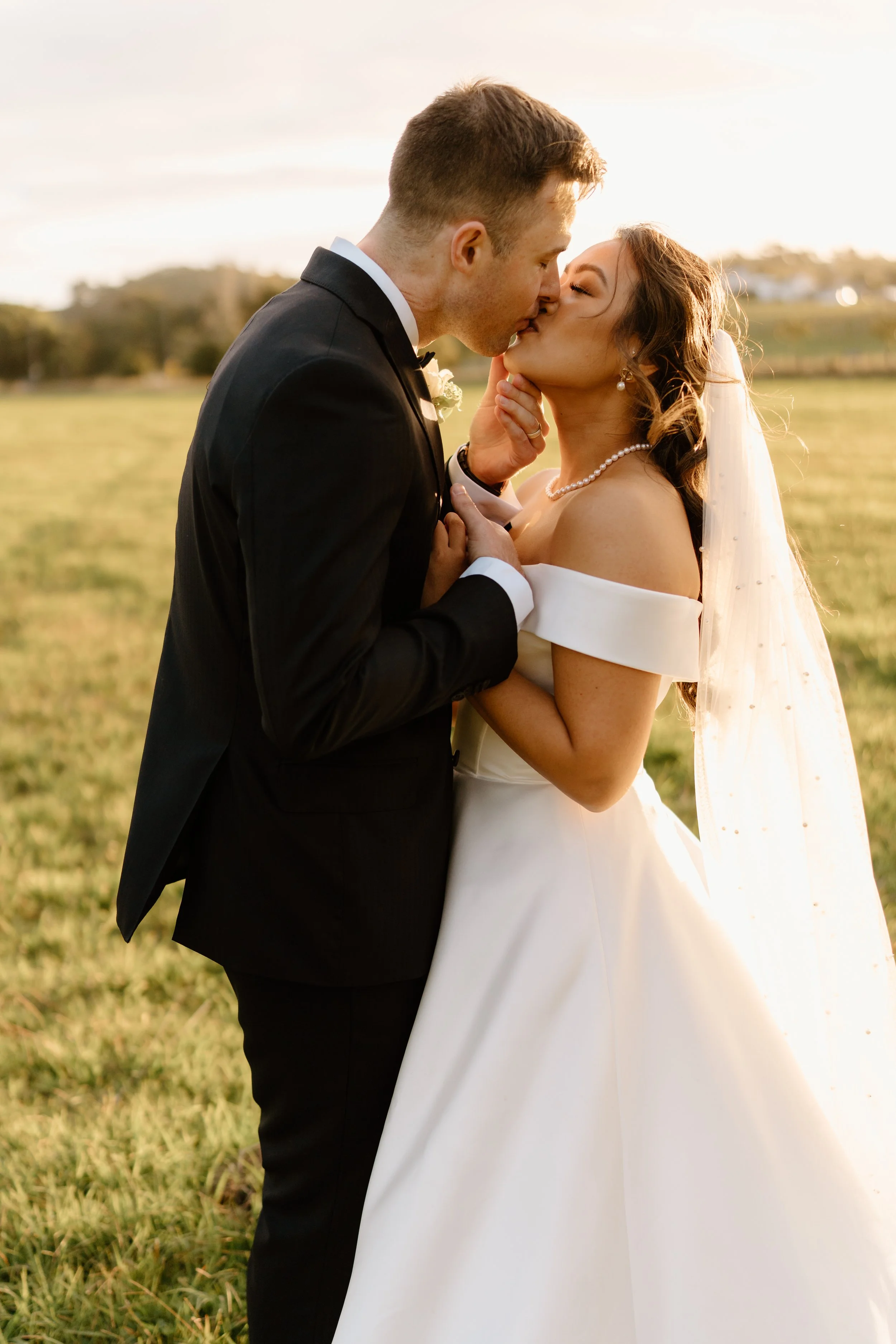 Kumeu-Valley-Estate-Auckland-Wedding-Venue-Luke-and-Sophia10.jpg