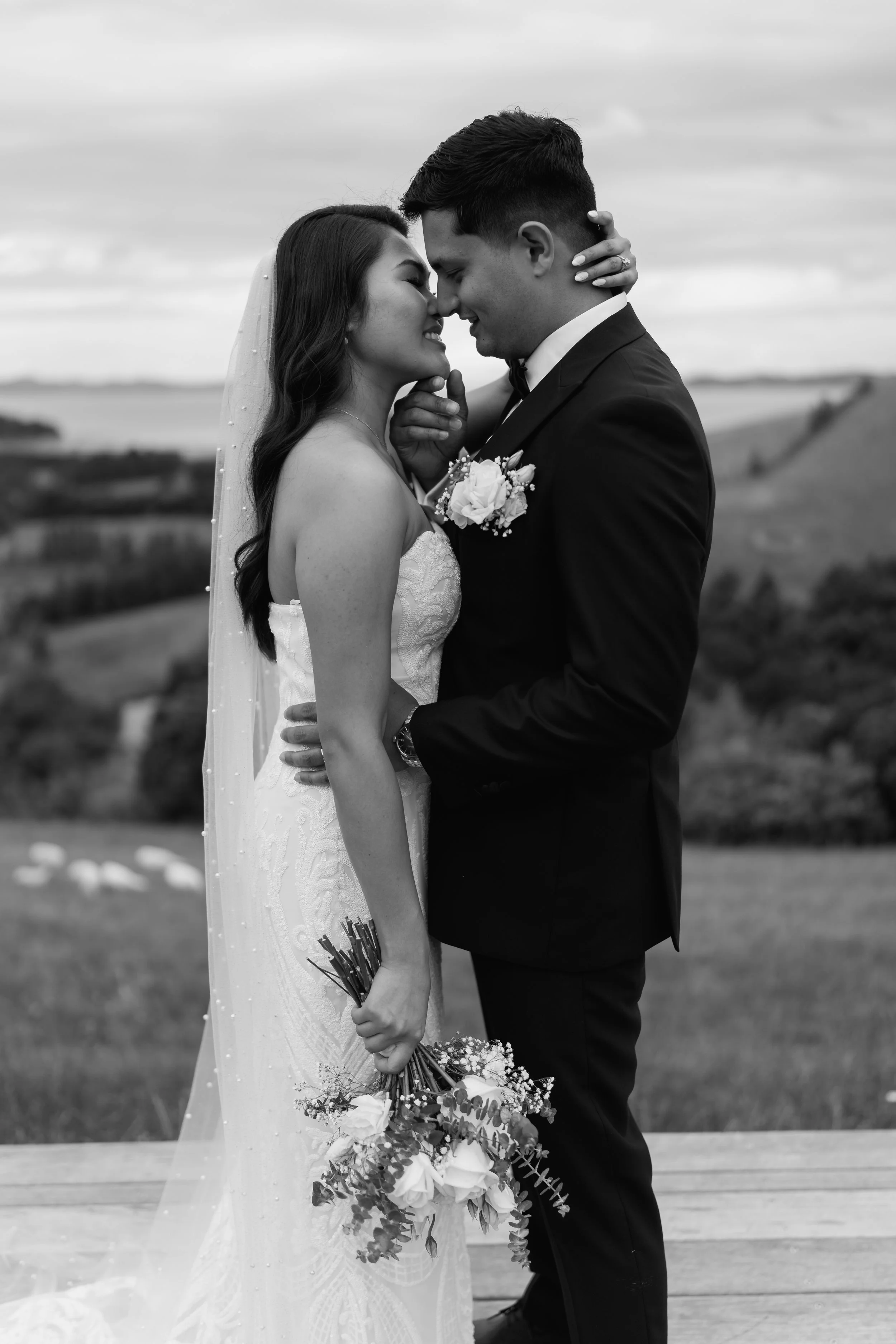 Daron&Isabelle_Kauri-Bay-Auckland-Wedding-Photographer8.jpg