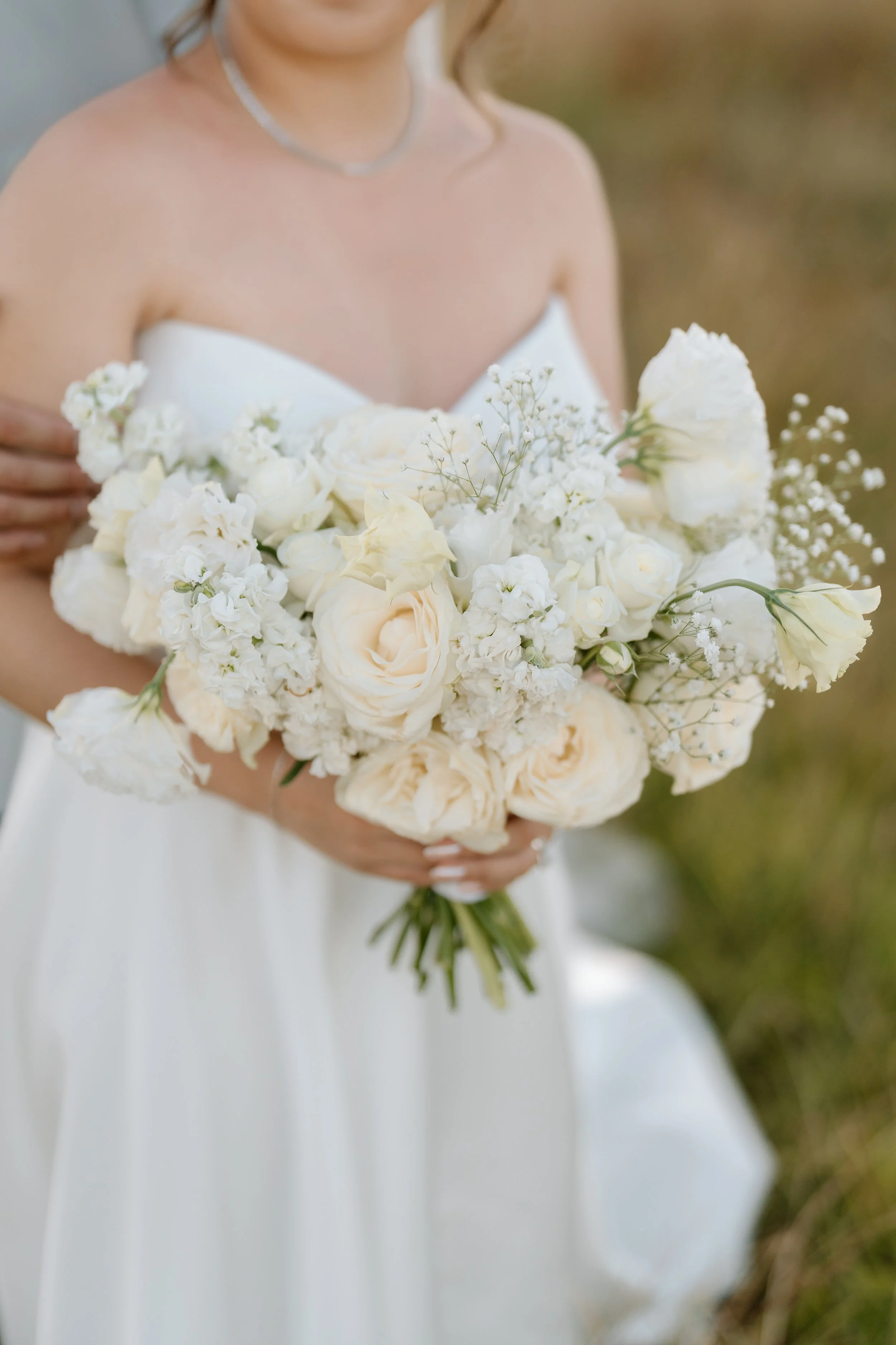 Mikki+Emily_Hunting-Lodge-Auckland-Wedding-Photographer146.jpg