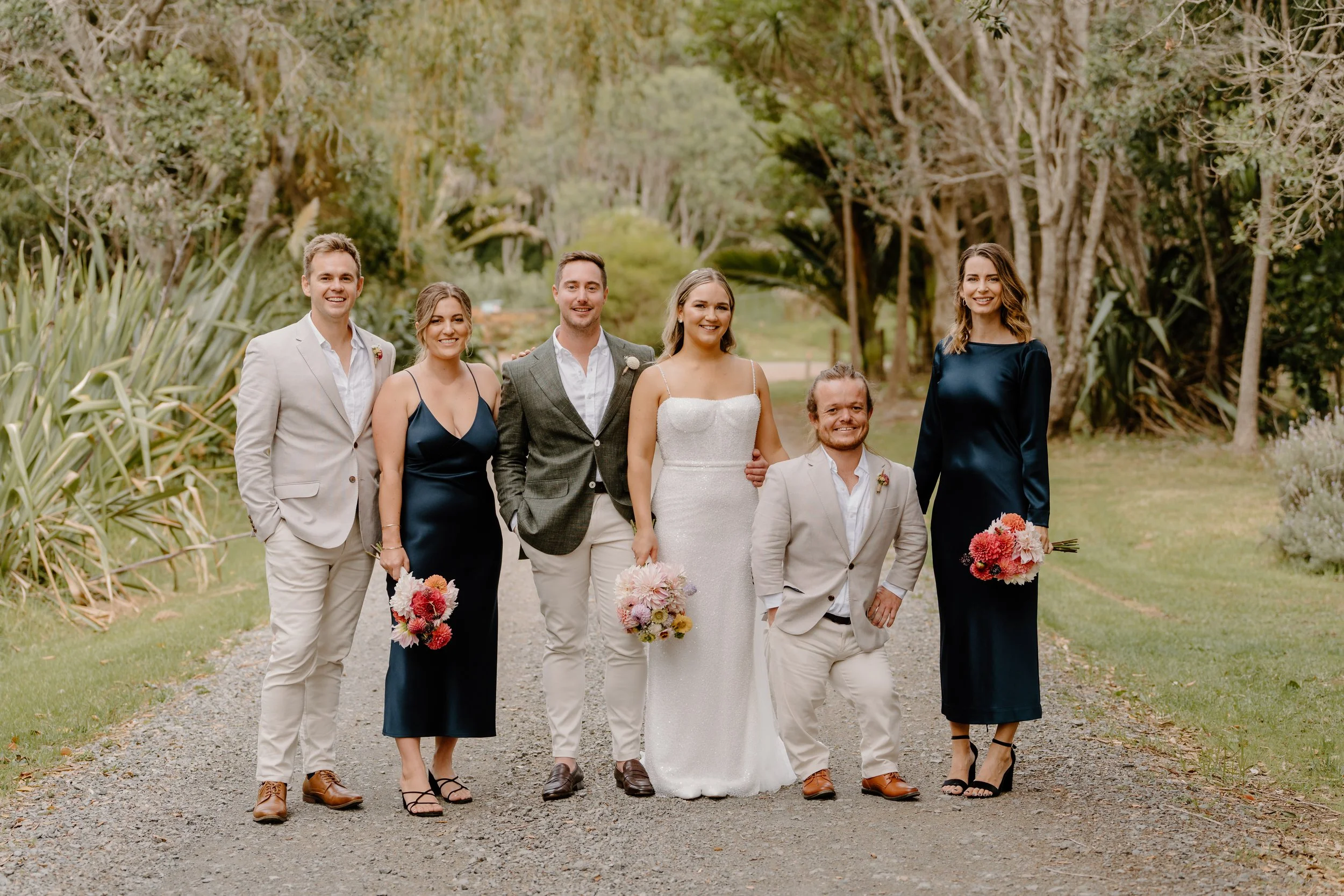 MAN-O'-WARN-WEDDING-WAIHEKE-ISLAND-PHOTOGRAPHER-AARON-COURTNEY40.jpg