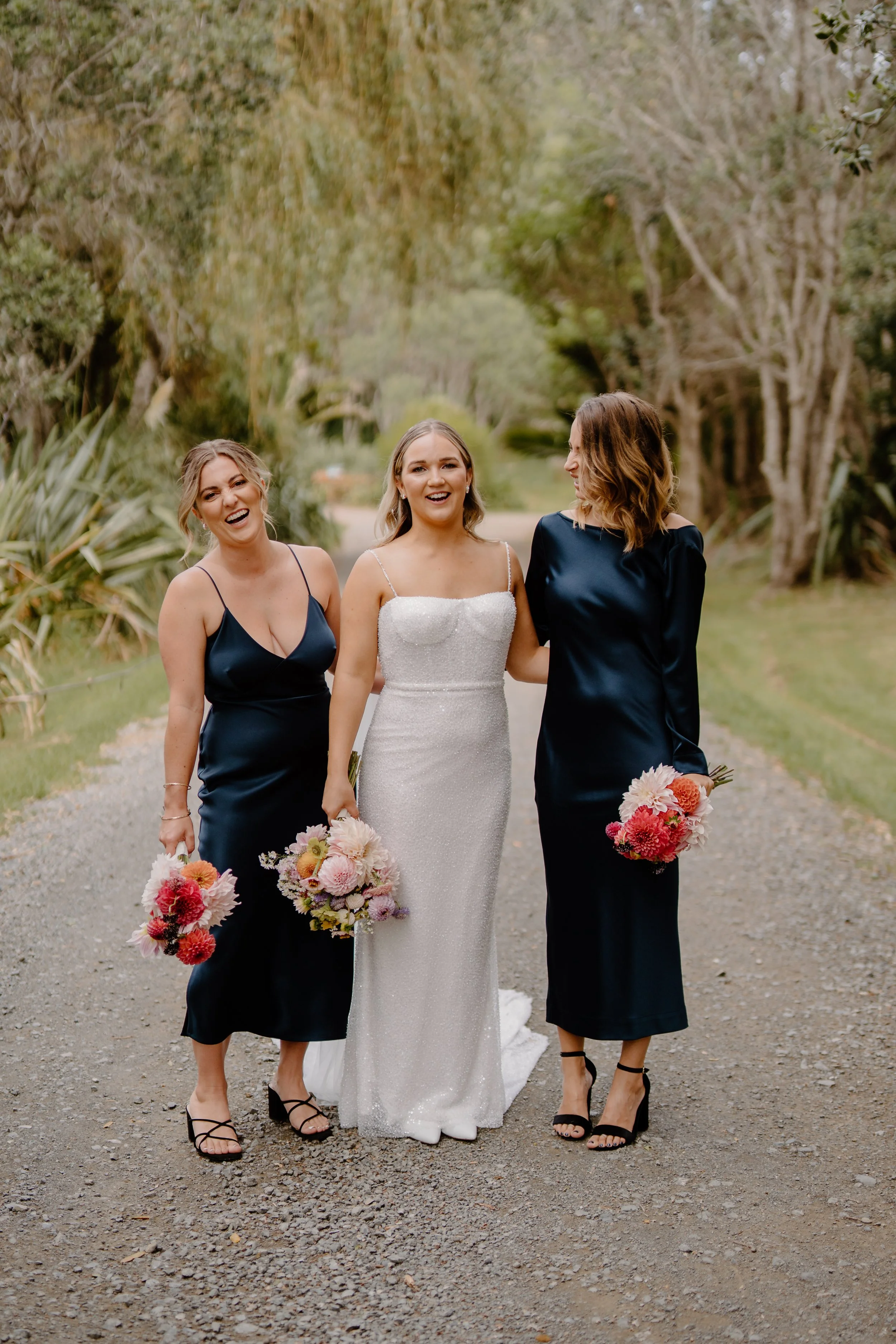 MAN-O'-WARN-WEDDING-WAIHEKE-ISLAND-PHOTOGRAPHER-AARON-COURTNEY42.jpg