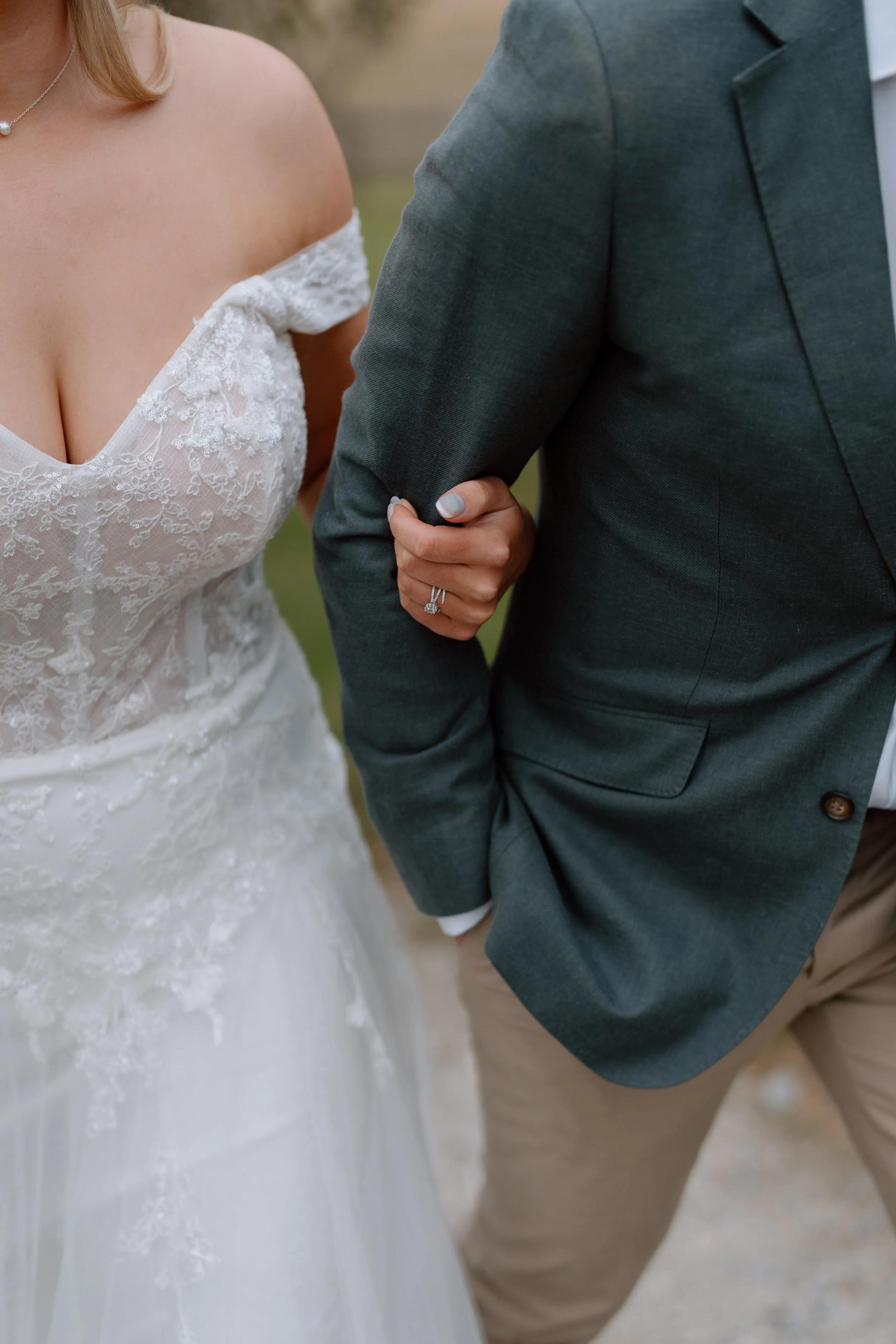 Mikayla+Dan_The-Lookout-Lodge-Wanaka-Wedding-Photography51.jpg