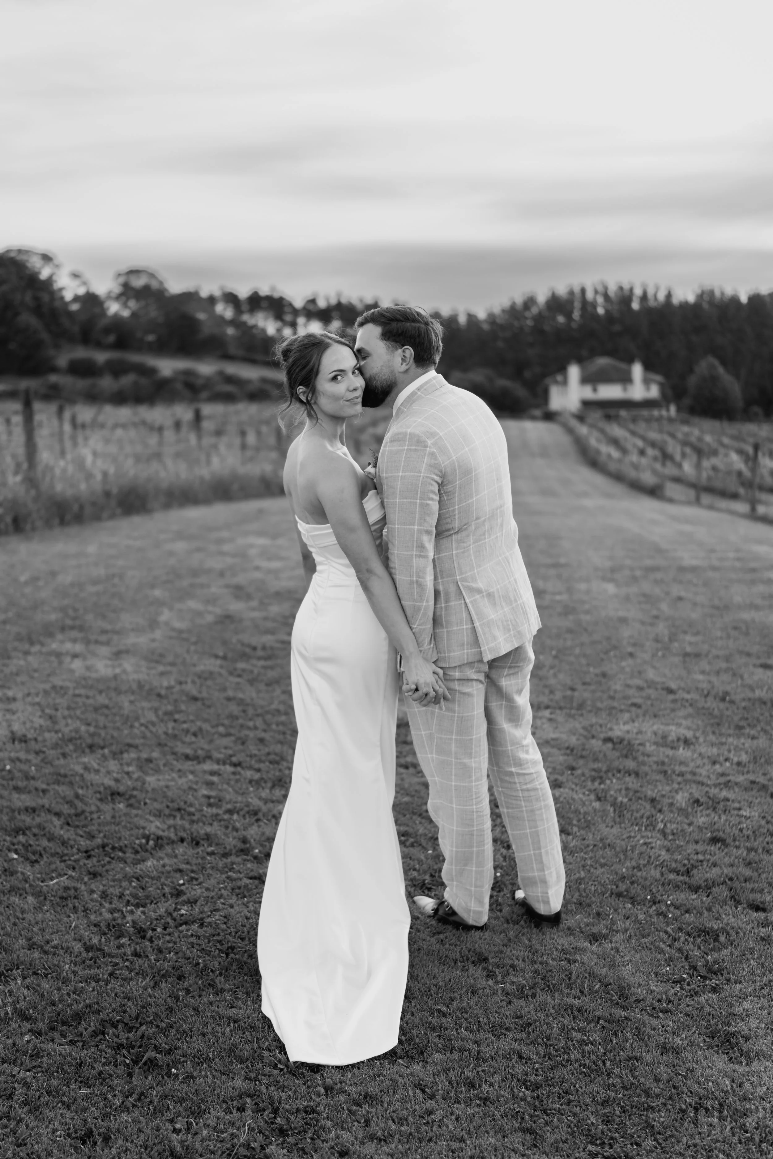 Hannah+Alex_Previews-252.jpg