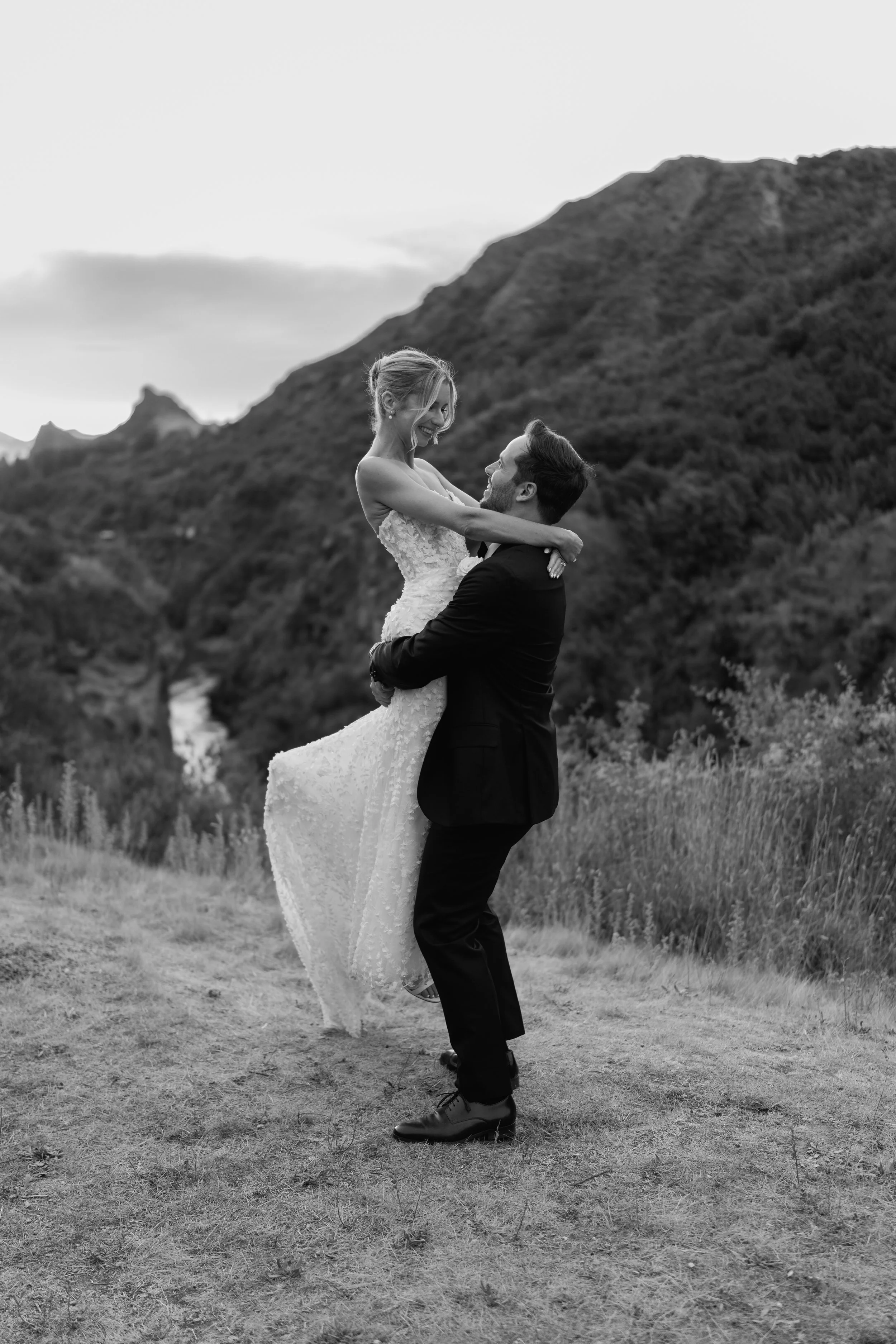 Olivia+Jackson_The-Winehouse-Queenstown-Wedding-Photographer73.jpg