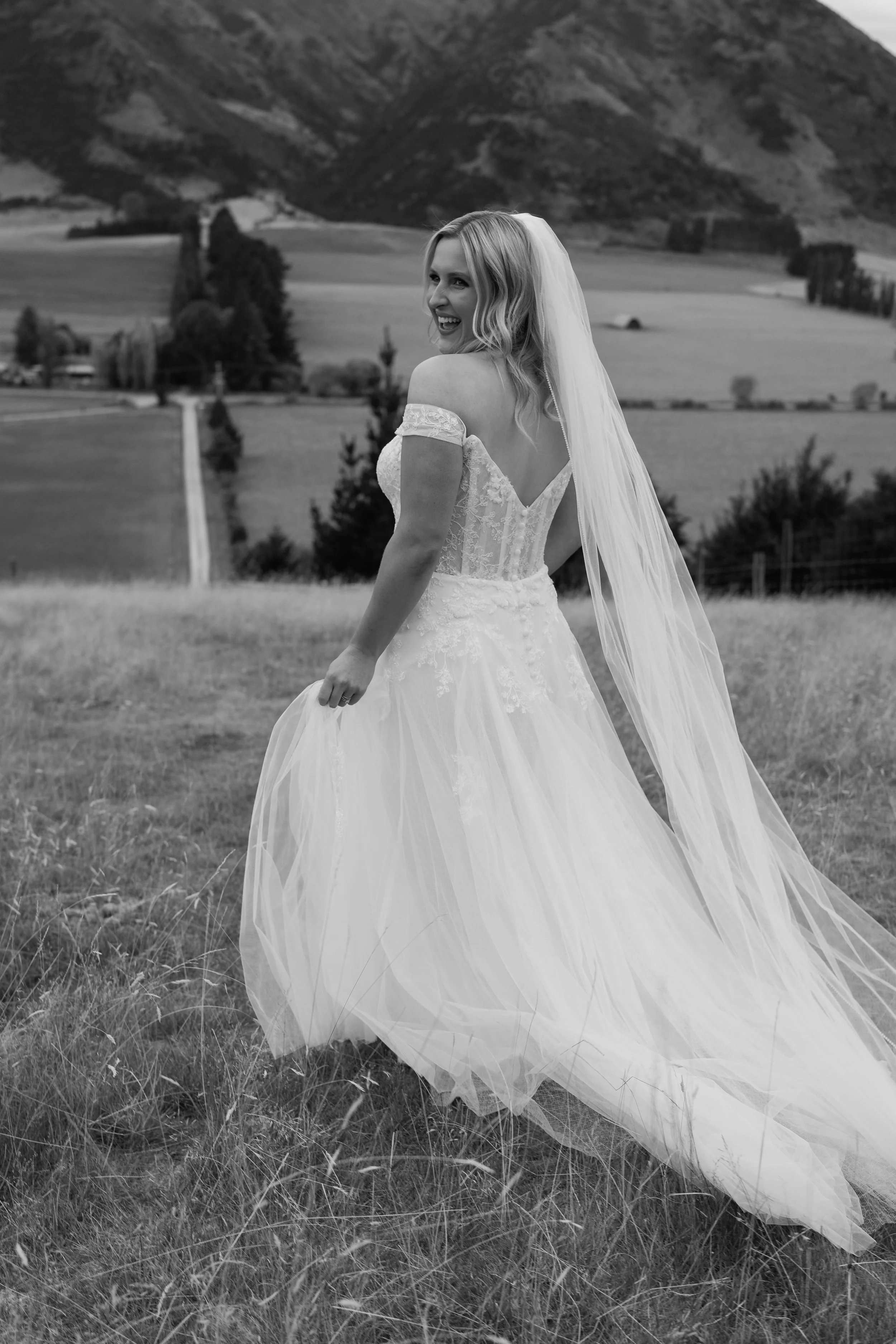 Mikayla+Dan_The-Lookout-Lodge-Wanaka-Wedding-Photography71.jpg