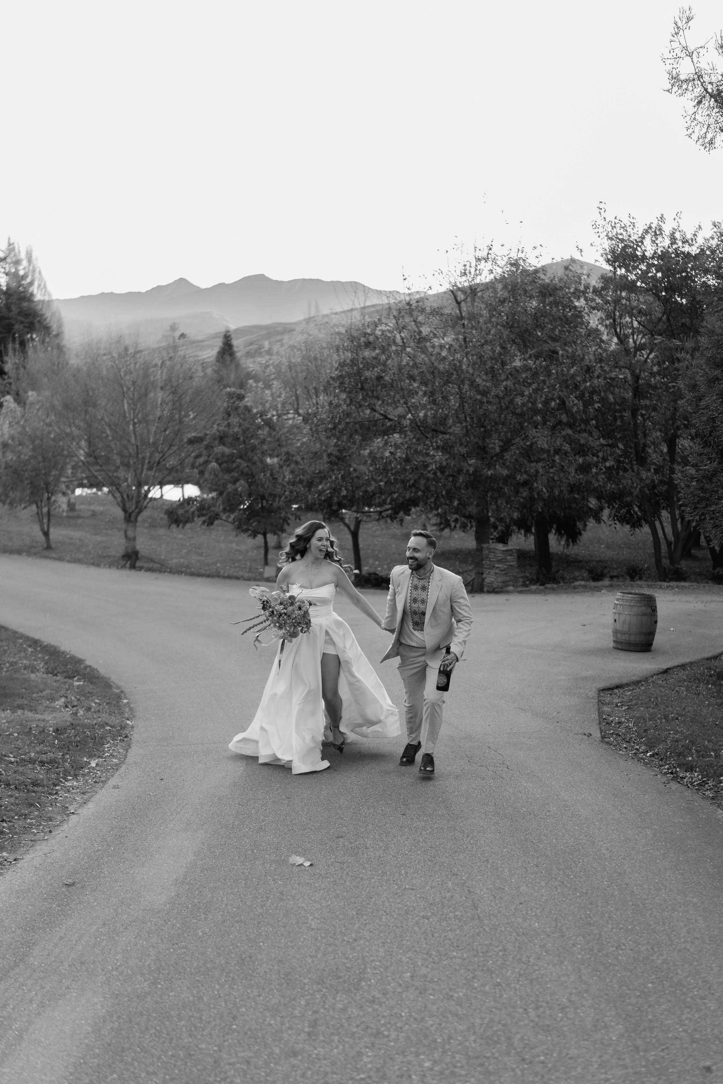 Helena+Gavin-Stoneridge-Estate-Queenstown-Wedding-Photographer156.jpg