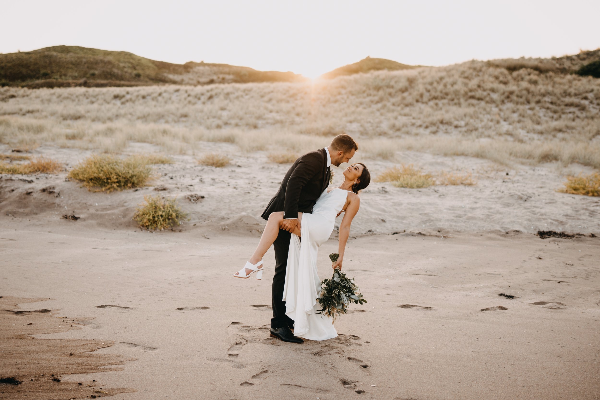 Orua-Beach-House-Hahei-Wedding-Amy&Matt74.jpg