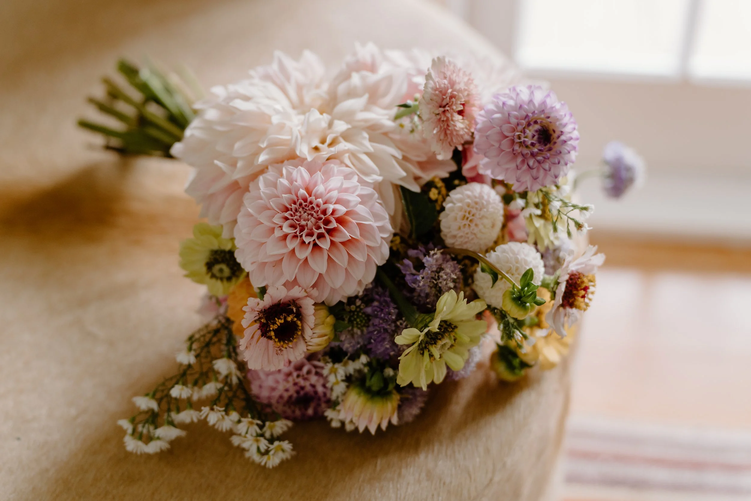 MAN-O'-WARN-WEDDING-WAIHEKE-ISLAND-PHOTOGRAPHER-AARON-COURTNEY5.jpg