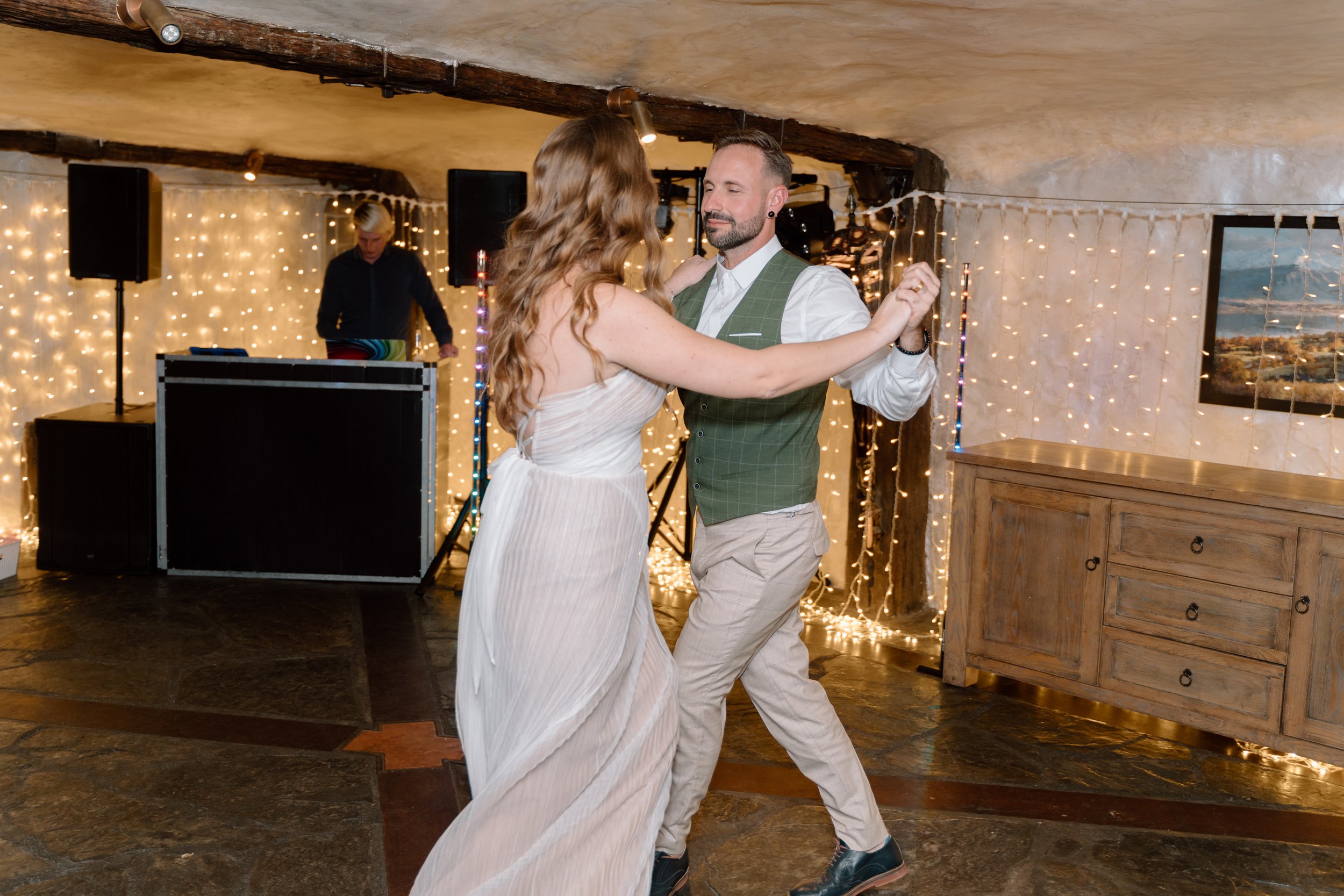 Helena+Gavin-Stoneridge-Estate-Queenstown-Wedding-Photographer193.jpg