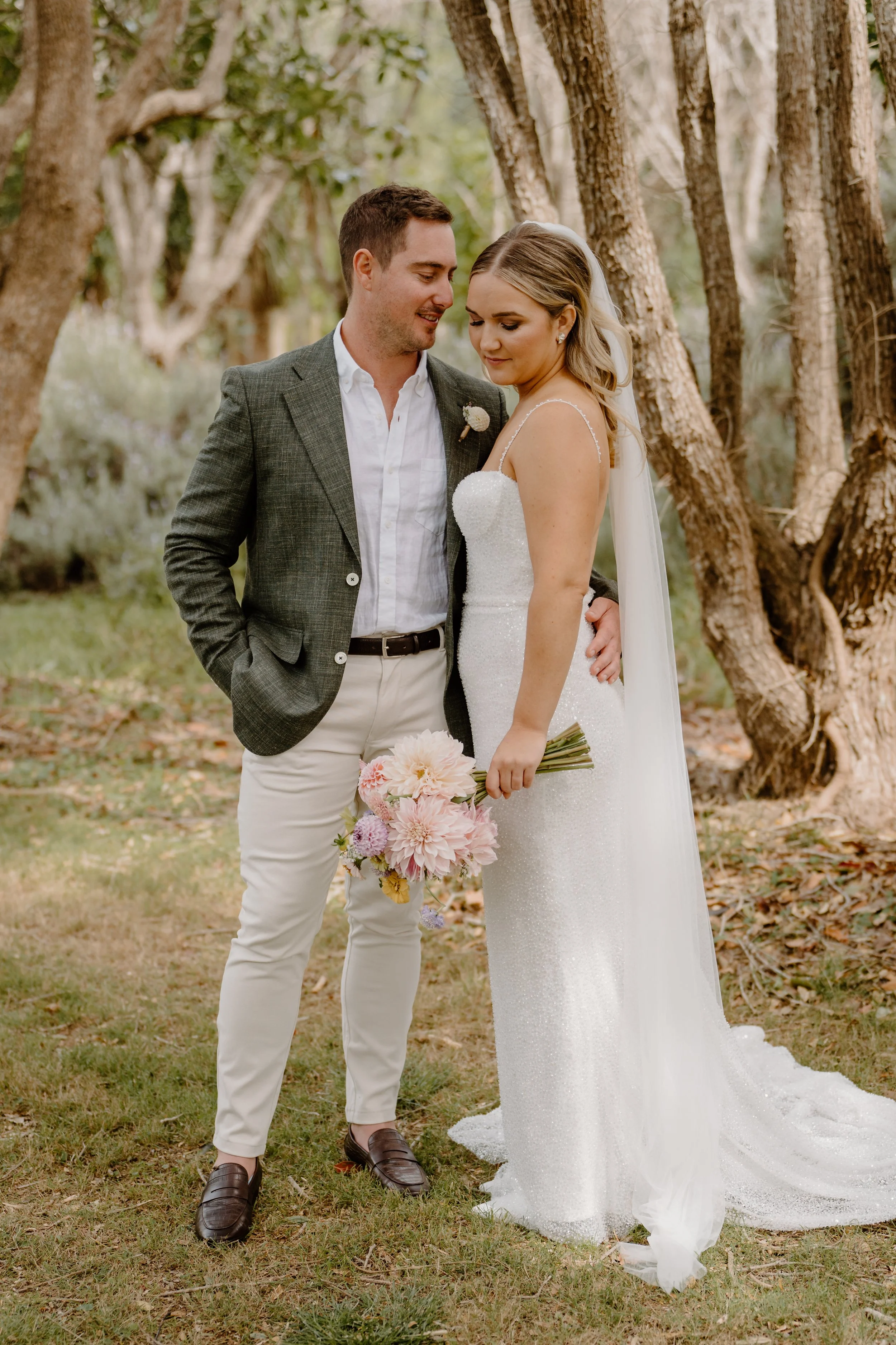 MAN-O'-WARN-WEDDING-WAIHEKE-ISLAND-PHOTOGRAPHER-AARON-COURTNEY47.jpg
