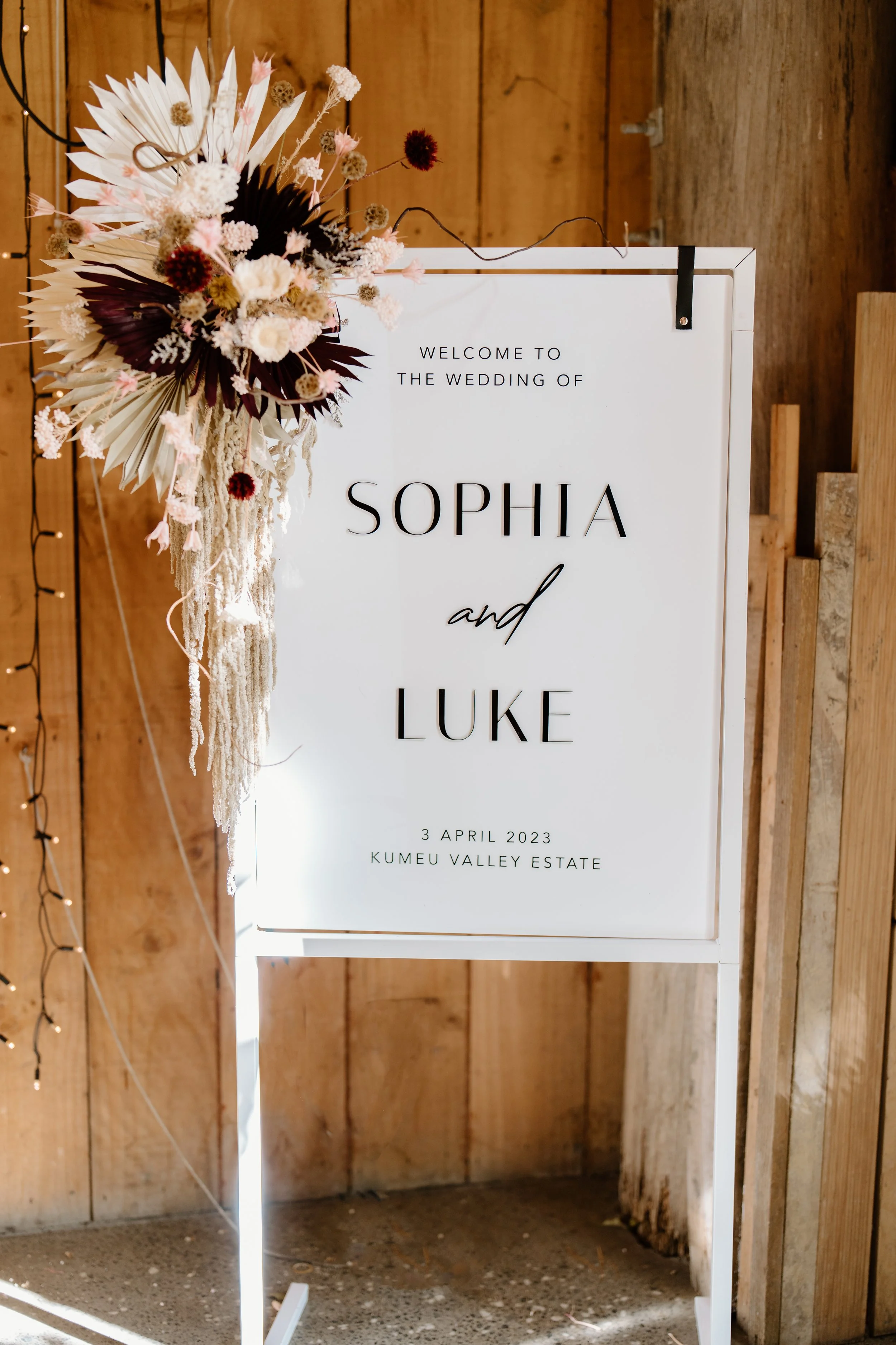 Kumeu-Valley-Estate-Auckland-Wedding-Venue-Luke-and-Sophia22.jpg