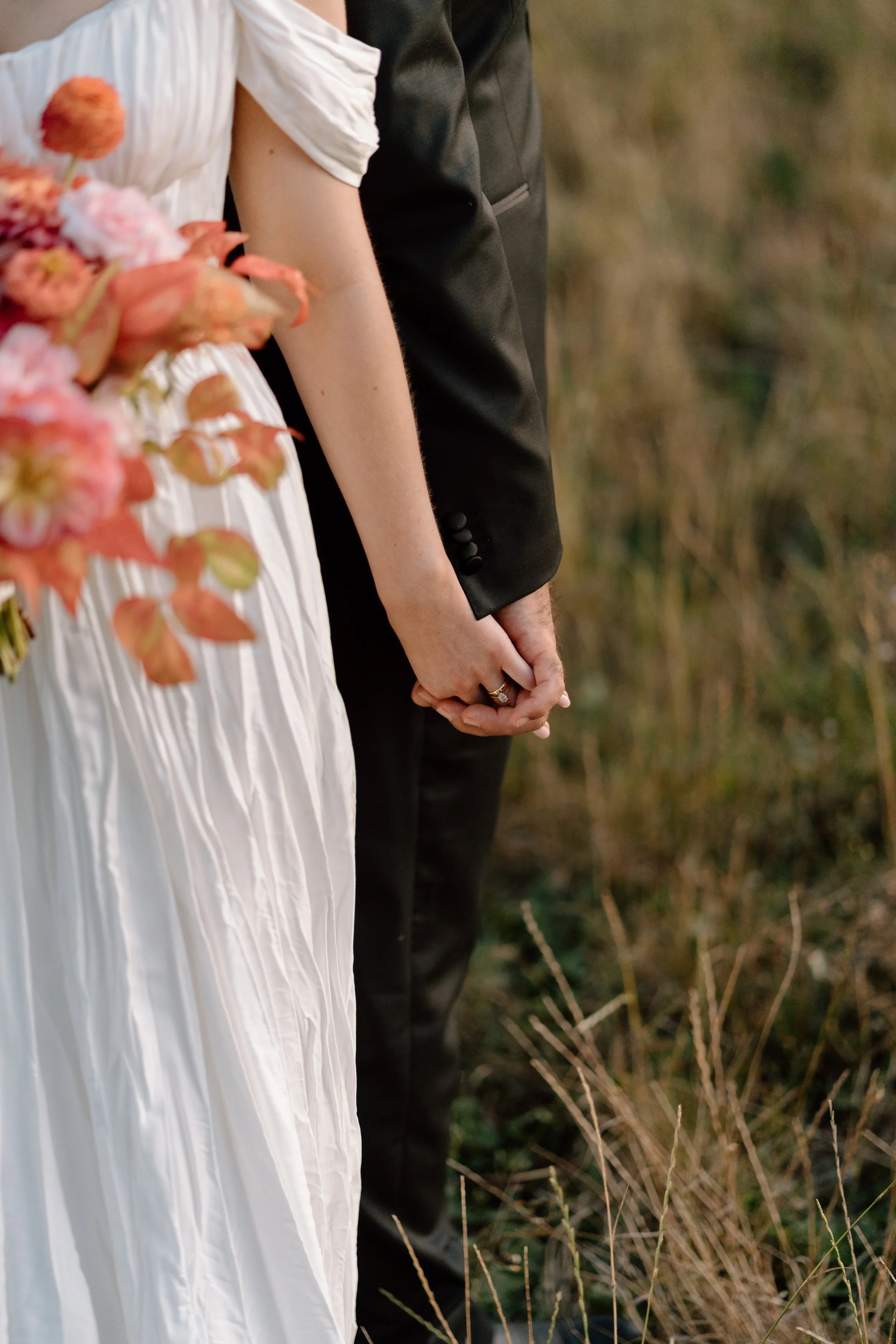 JJ+Jasmine-Wellington-Wedding-Photographer-Rose-&-Smith-Tauherenikau-Racecourse109.jpg