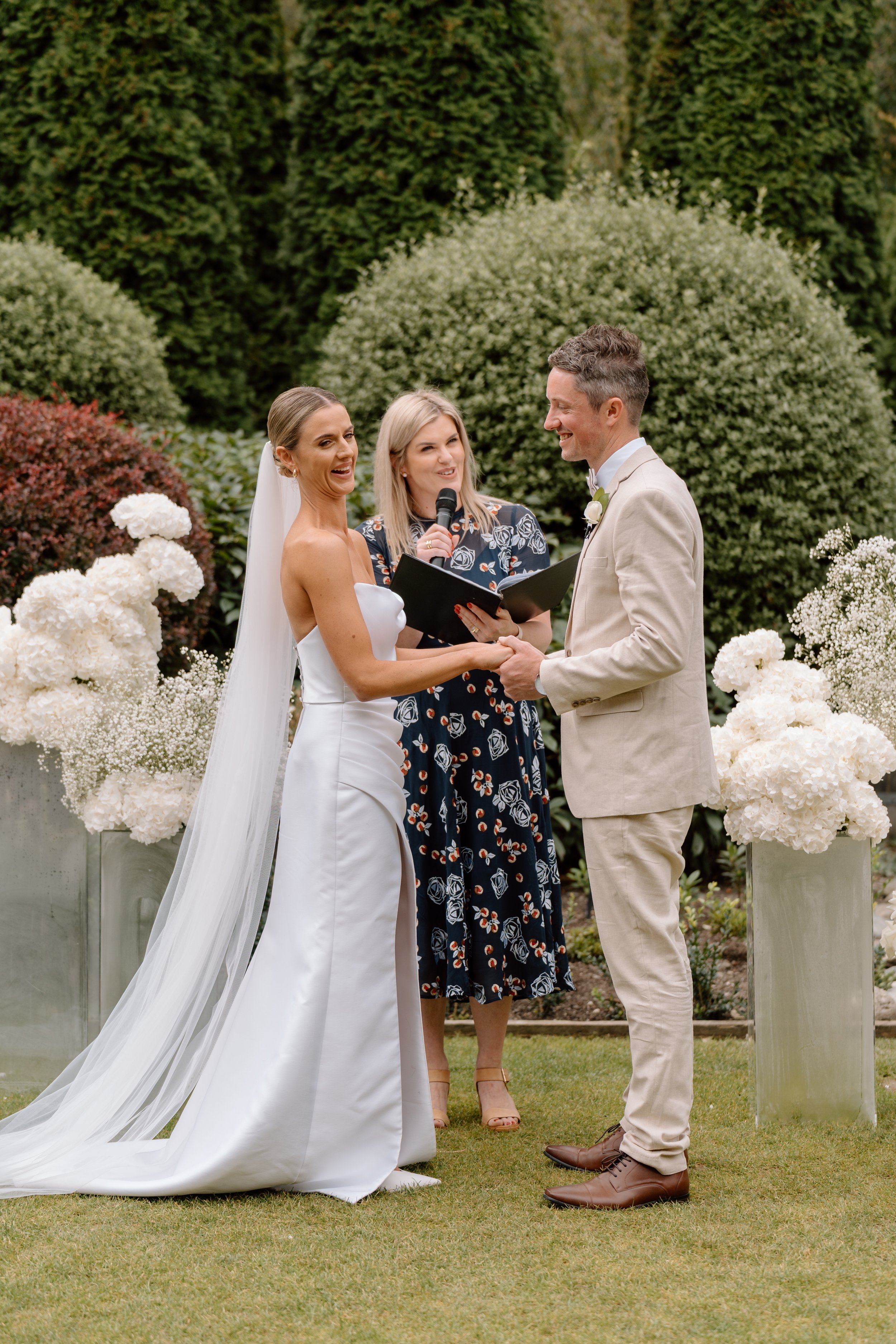 Bree+Dan_The-Winehouse-Queenstown-Wedding-Photographer18.jpg
