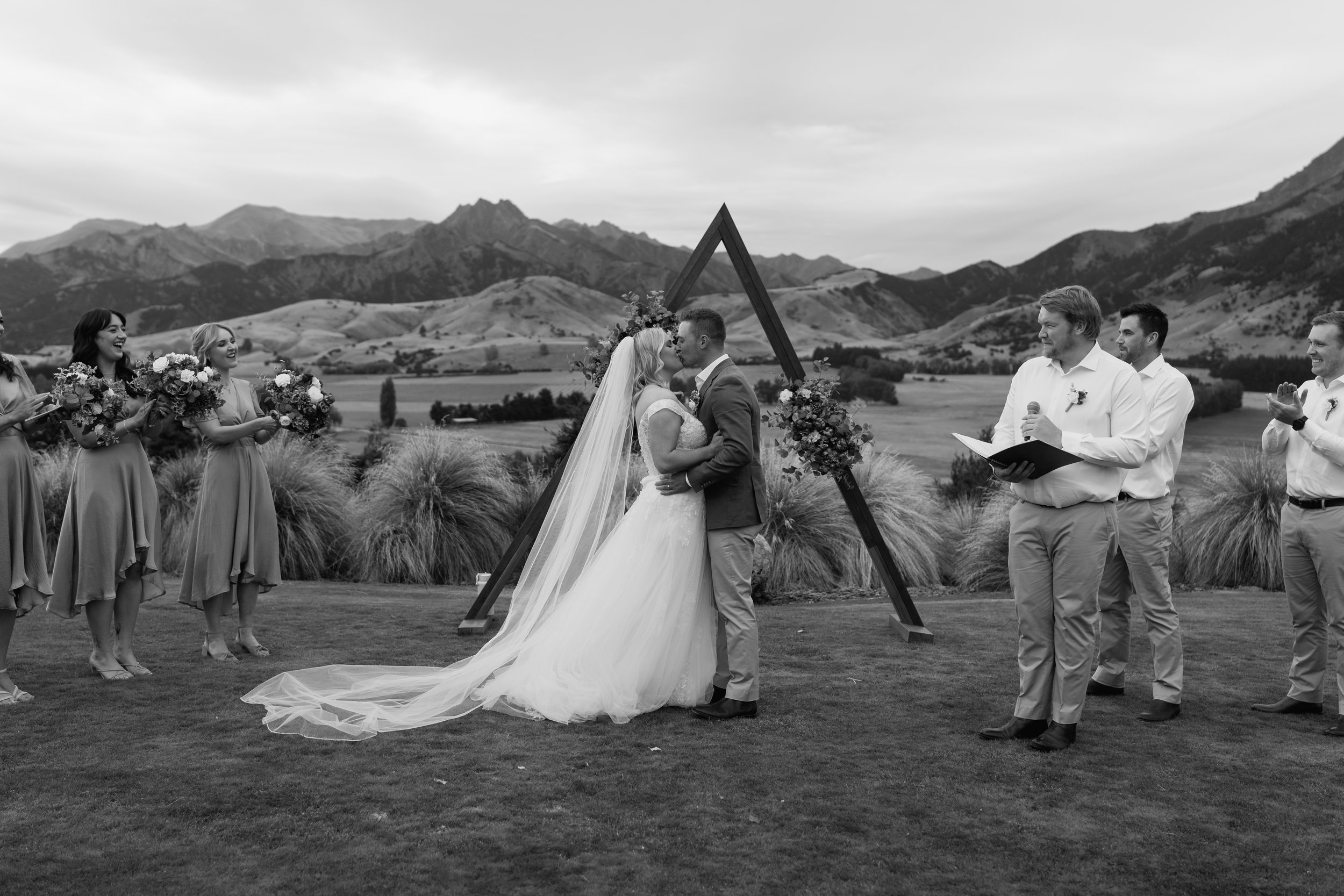 Mikayla+Dan_The-Lookout-Lodge-Wanaka-Wedding-Photography33.jpg