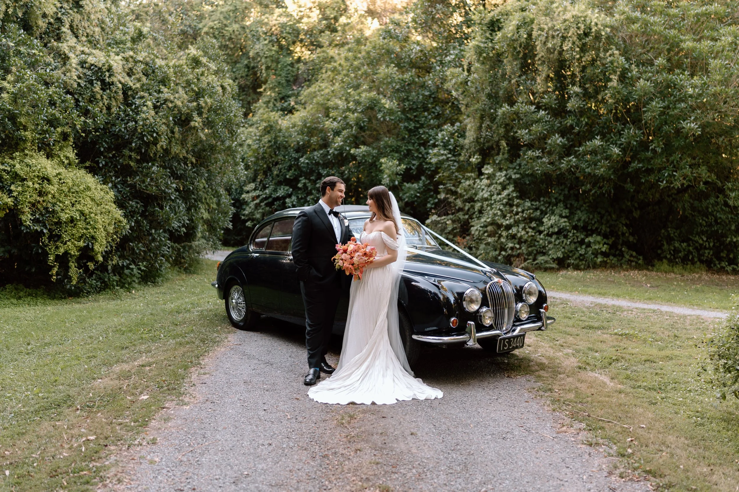 JJ+Jasmine-Wellington-Wedding-Photographer-Rose-&-Smith-Tauherenikau-Racecourse77.jpg