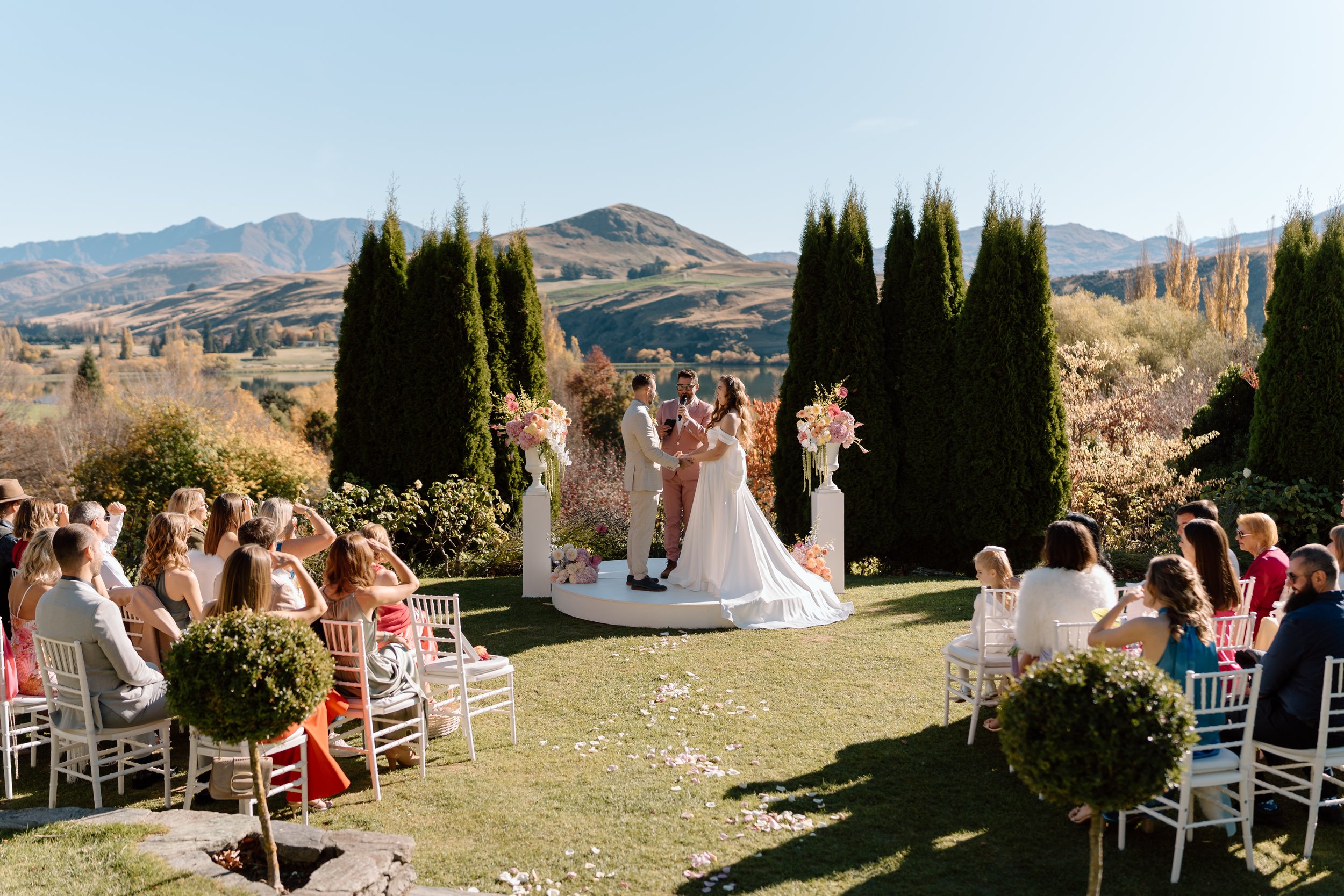 Wedding at Stoneridge Estate in Queenstown photographed by Wild Souls