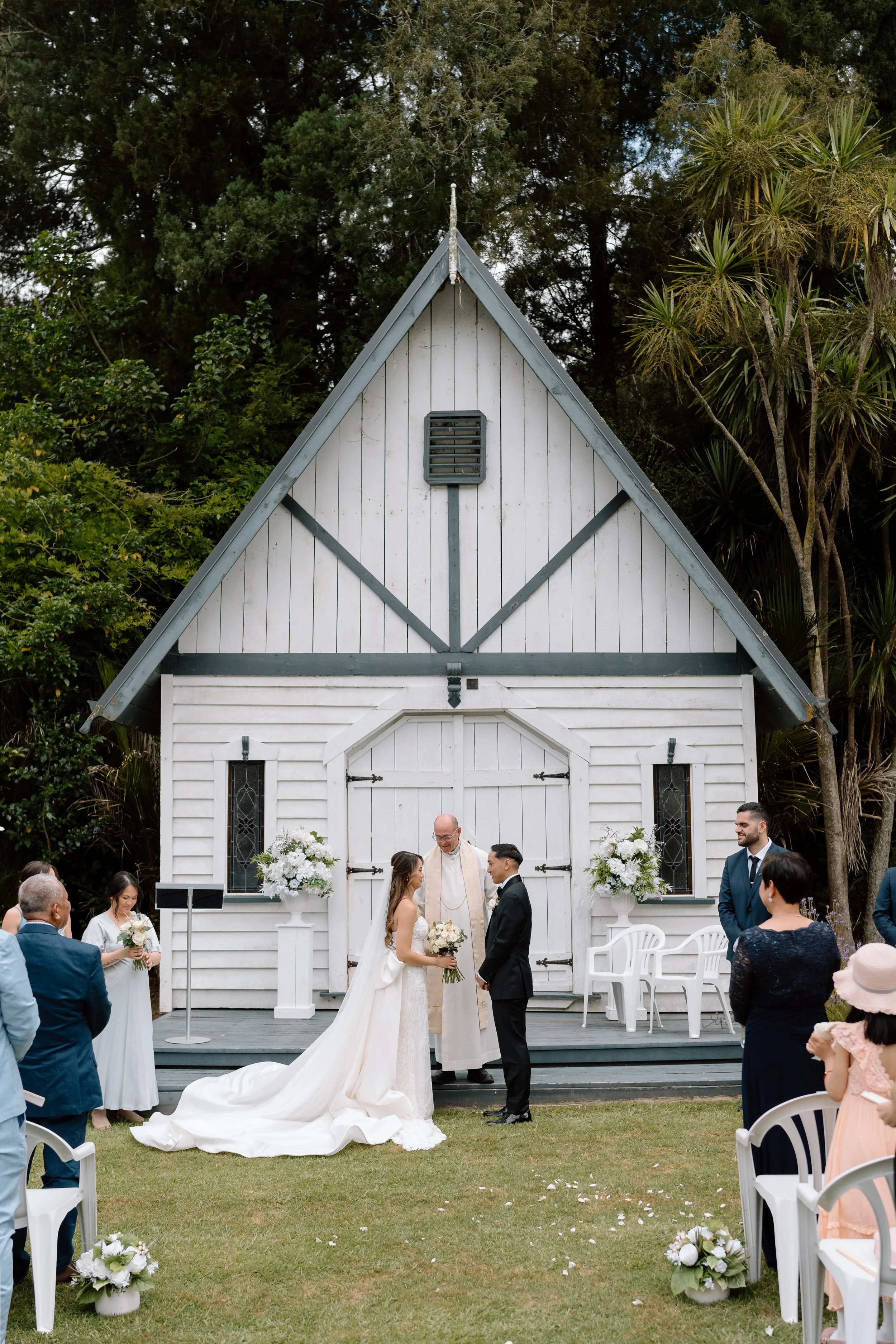 Bridgewater-Estate-Auckland-Wedding-Venue-Joel-and-Thea35.jpg