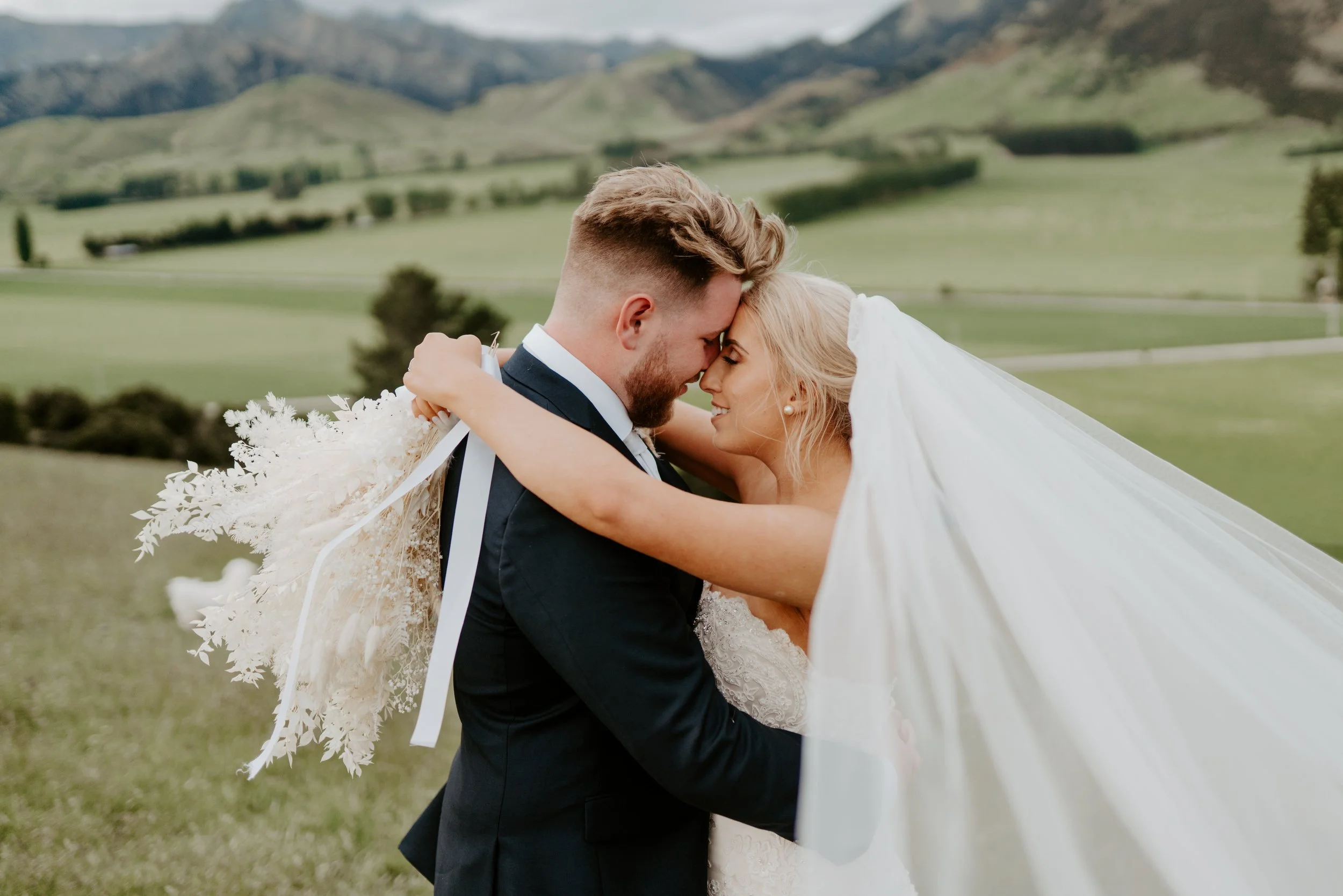 Kes+Tiaan_The-Lookout-Lodge-Wanaka-Wedding-Photography64.jpg