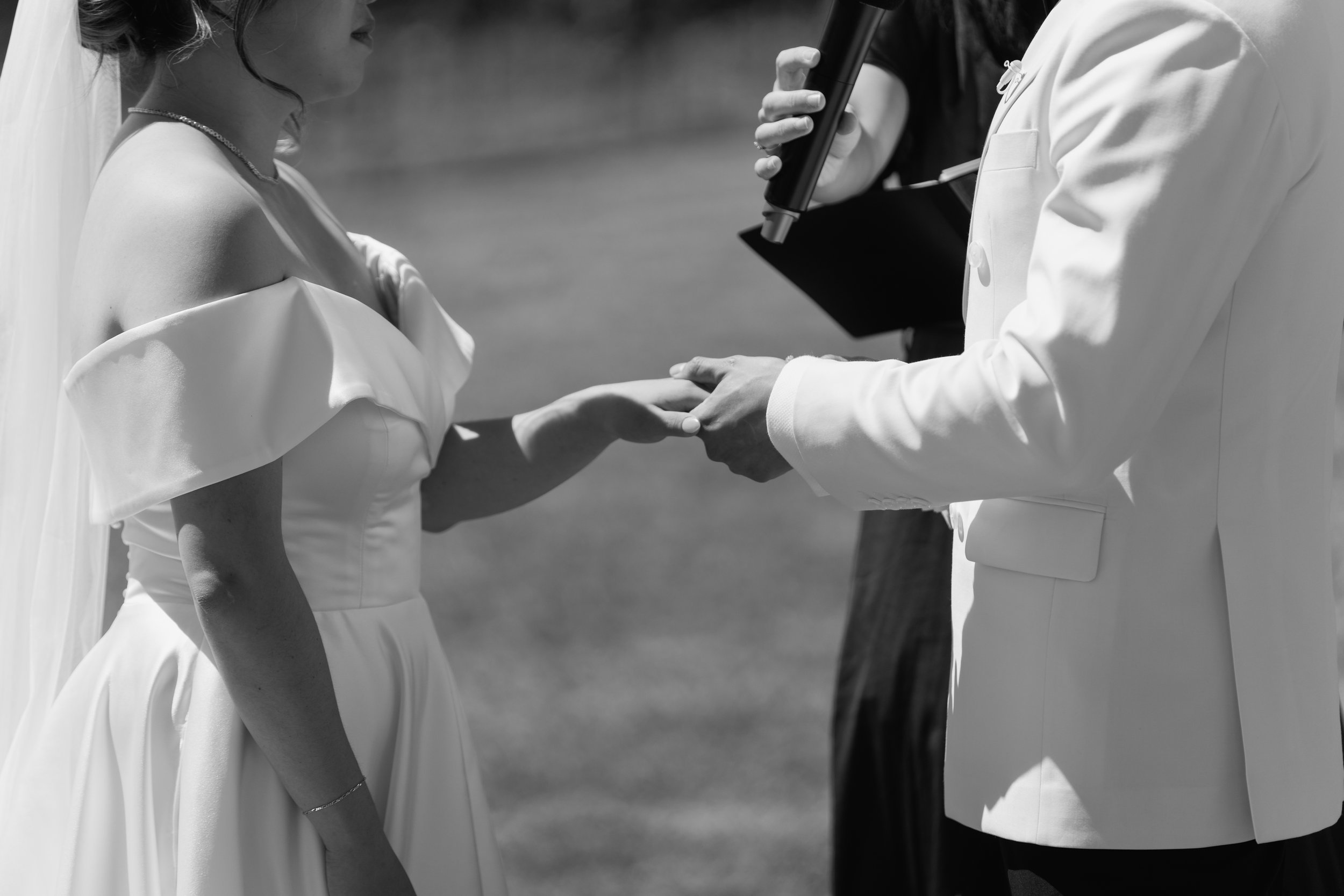 Mikki+Emily_Hunting-Lodge-Auckland-Wedding-Photographer89.jpg