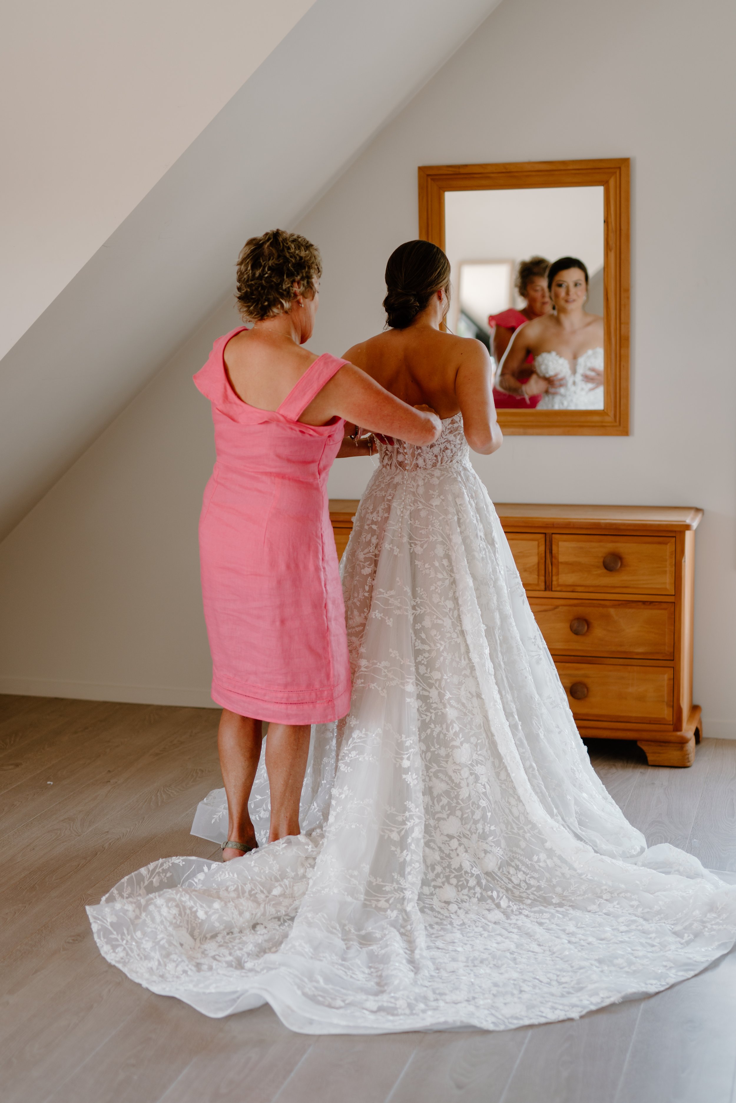 Orua-Beach-House-Hahei-Coromandel-Wedding-Chelsea-Steve16.jpg