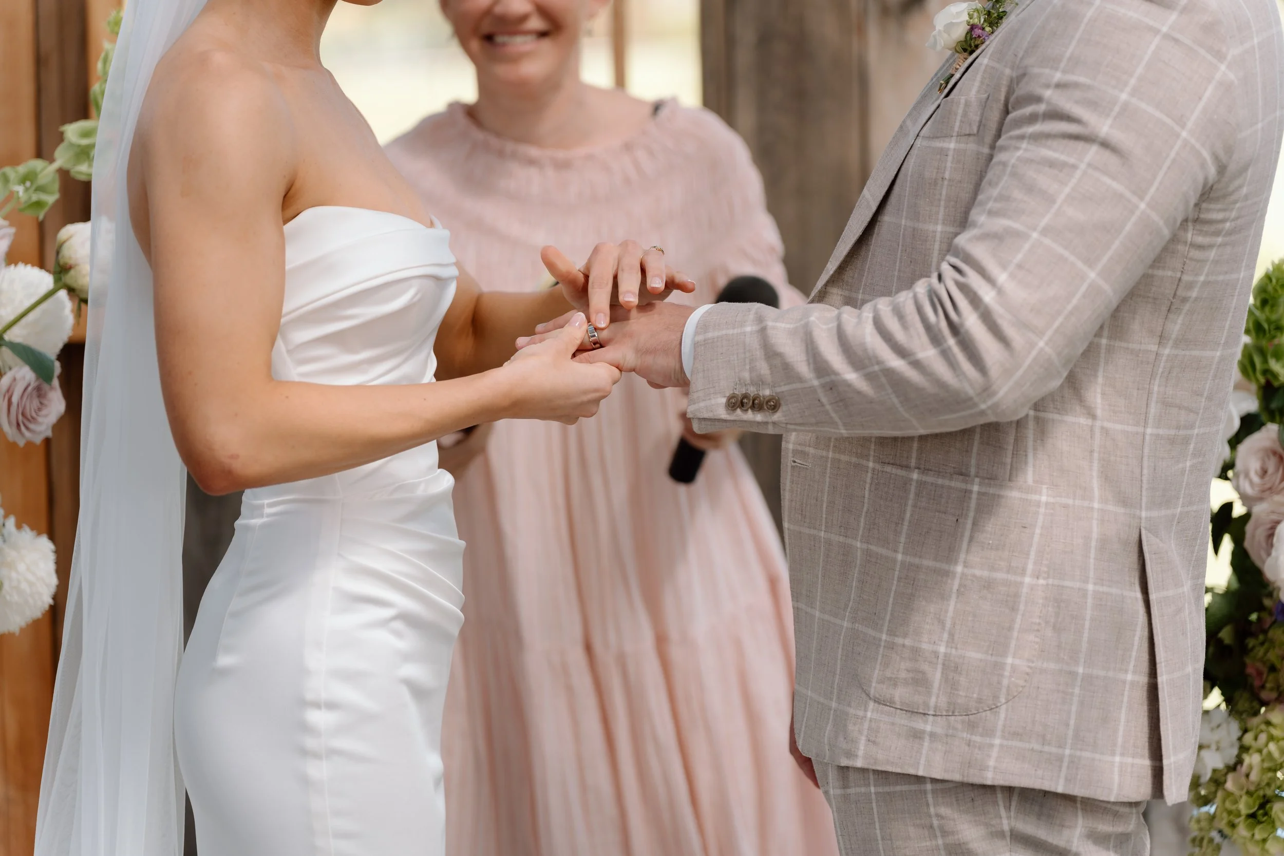 Hannah+Alex_Previews-149.jpg