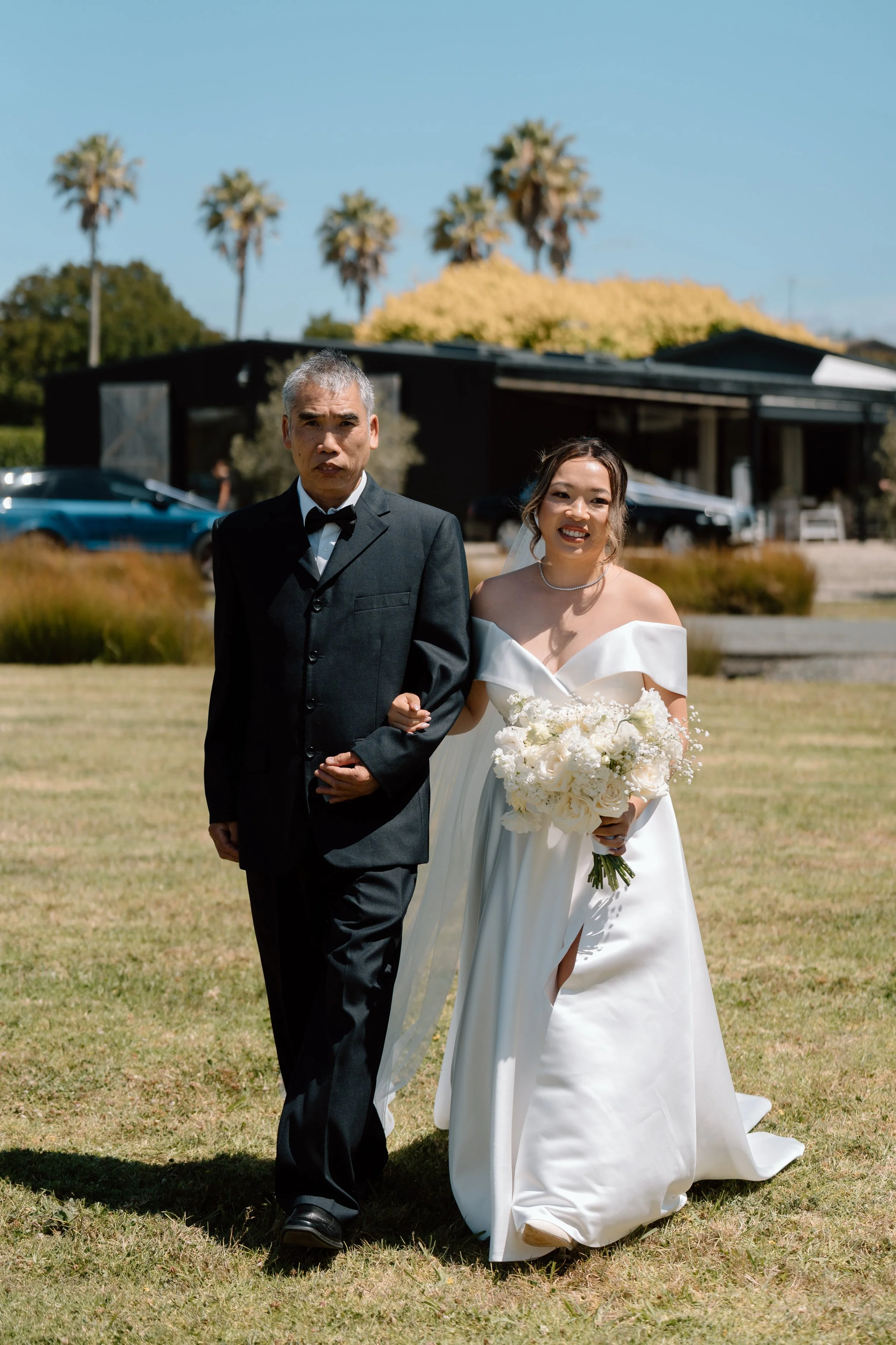 Mikki+Emily_Hunting-Lodge-Auckland-Wedding-Photographer63.jpg