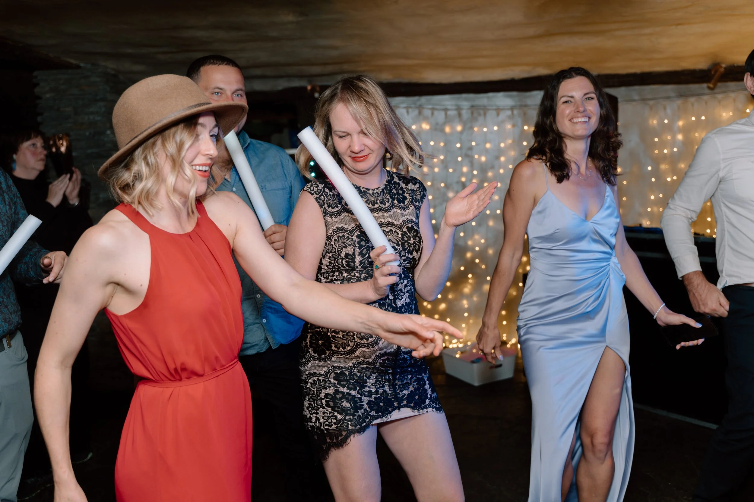 Helena+Gavin-Stoneridge-Estate-Queenstown-Wedding-Photographer200.jpg