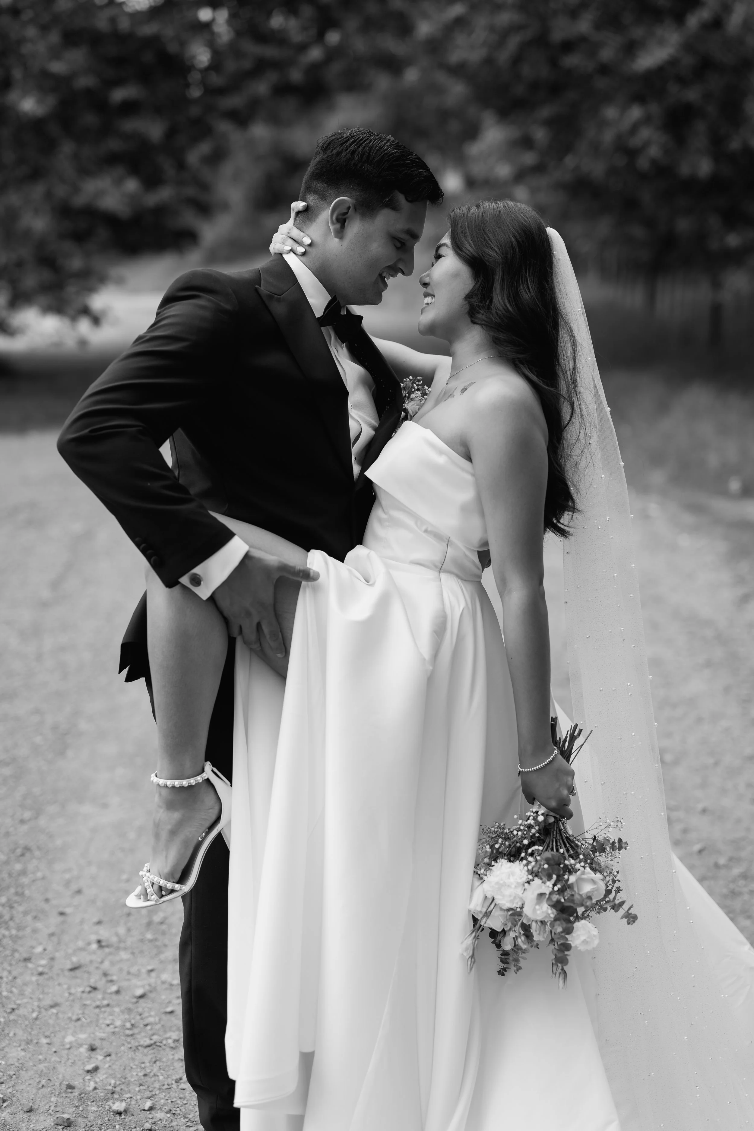 Daron&Isabelle_Kauri-Bay-Auckland-Wedding-Photographer32.jpg