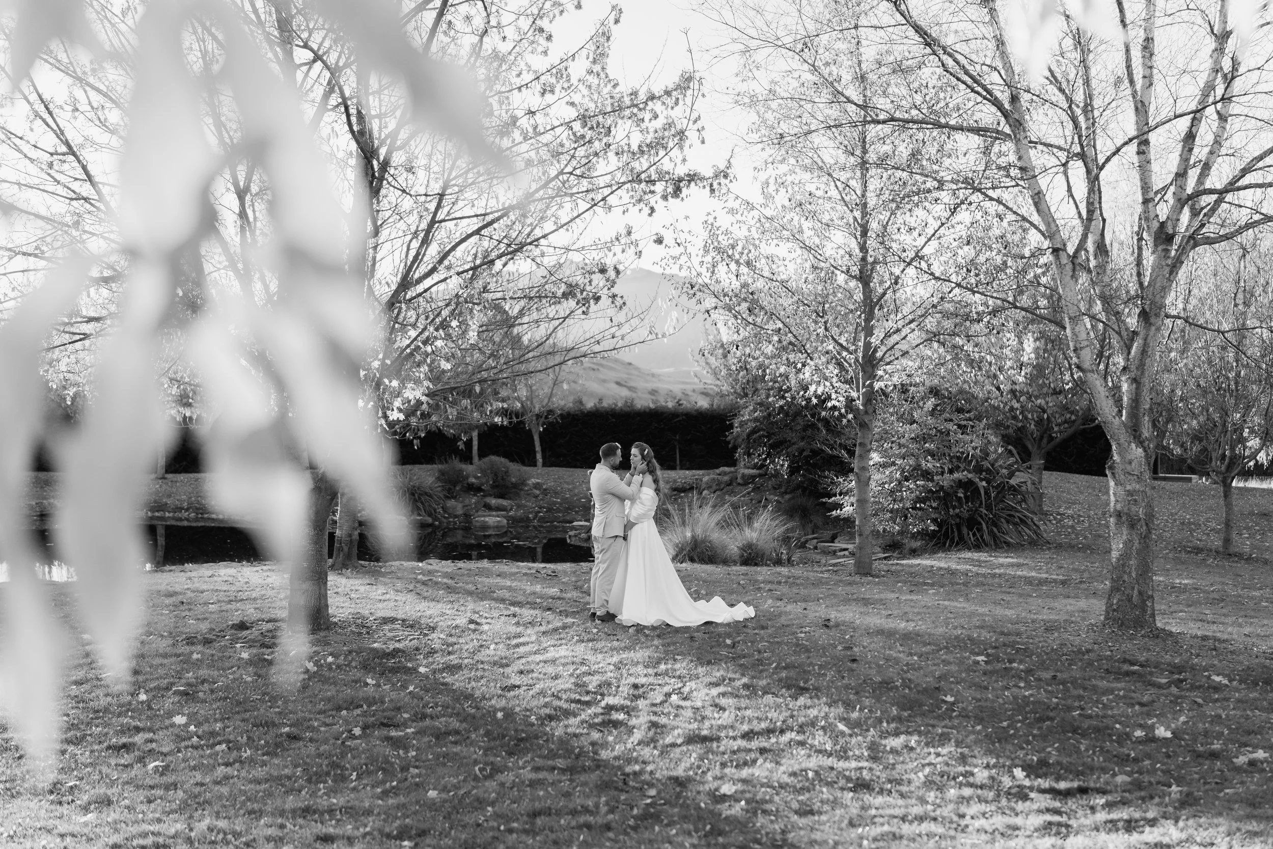 Helena+Gavin-Stoneridge-Estate-Queenstown-Wedding-Photographer140.jpg