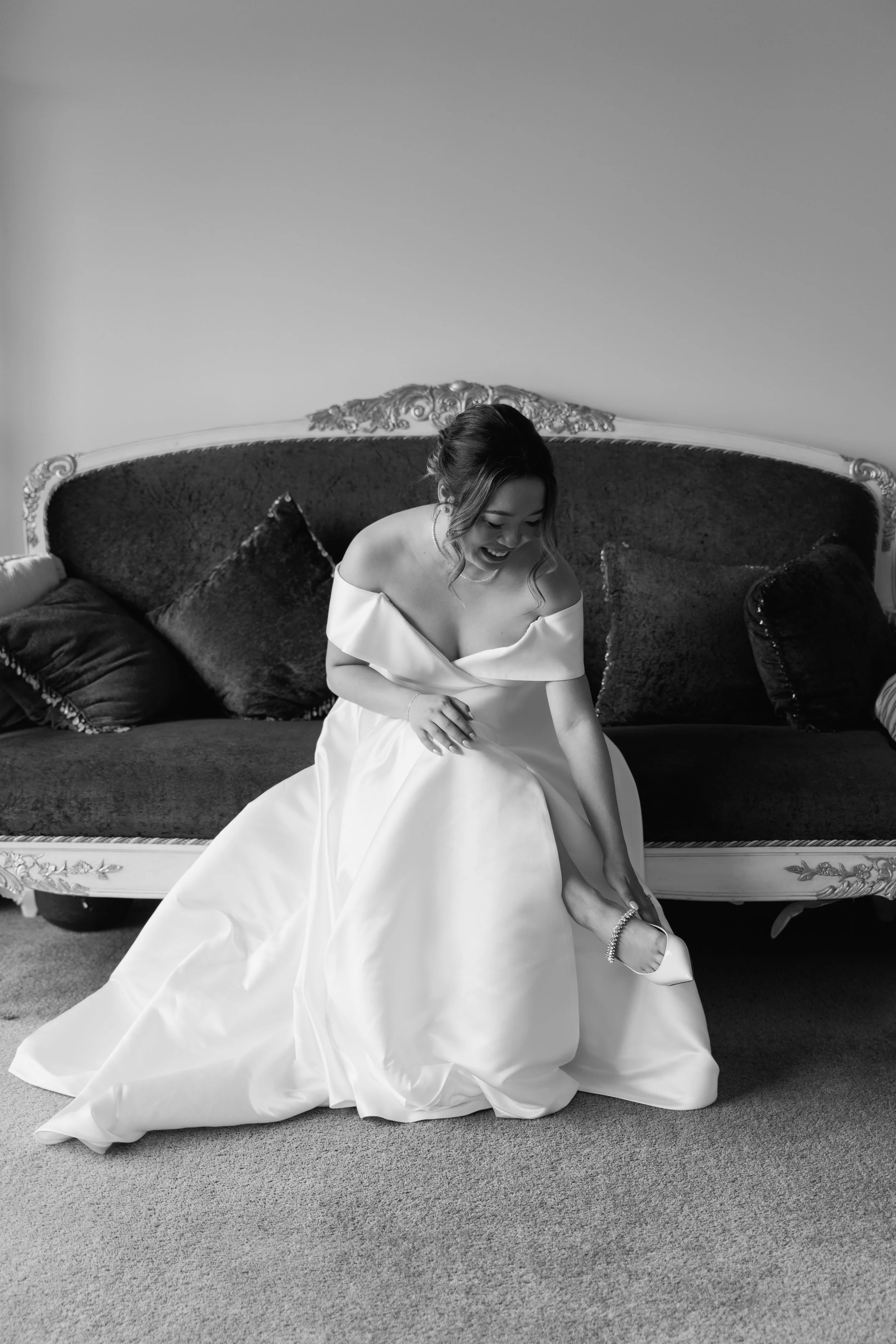 Mikki+Emily_Hunting-Lodge-Auckland-Wedding-Photographer46.jpg