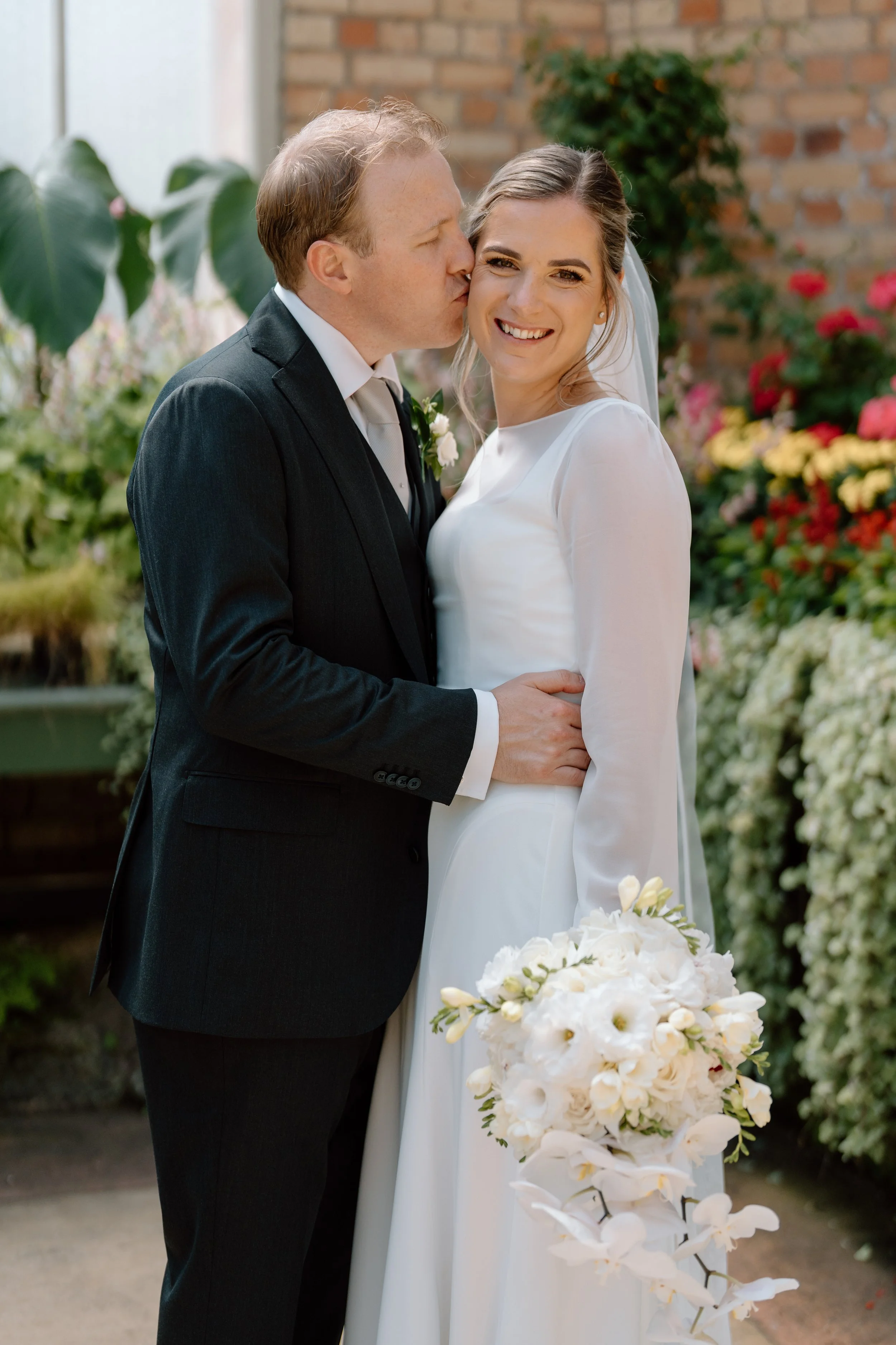 Hannah&Ben-PAX-Resturant-Auckland-City-Wedding-Photographer59.jpg