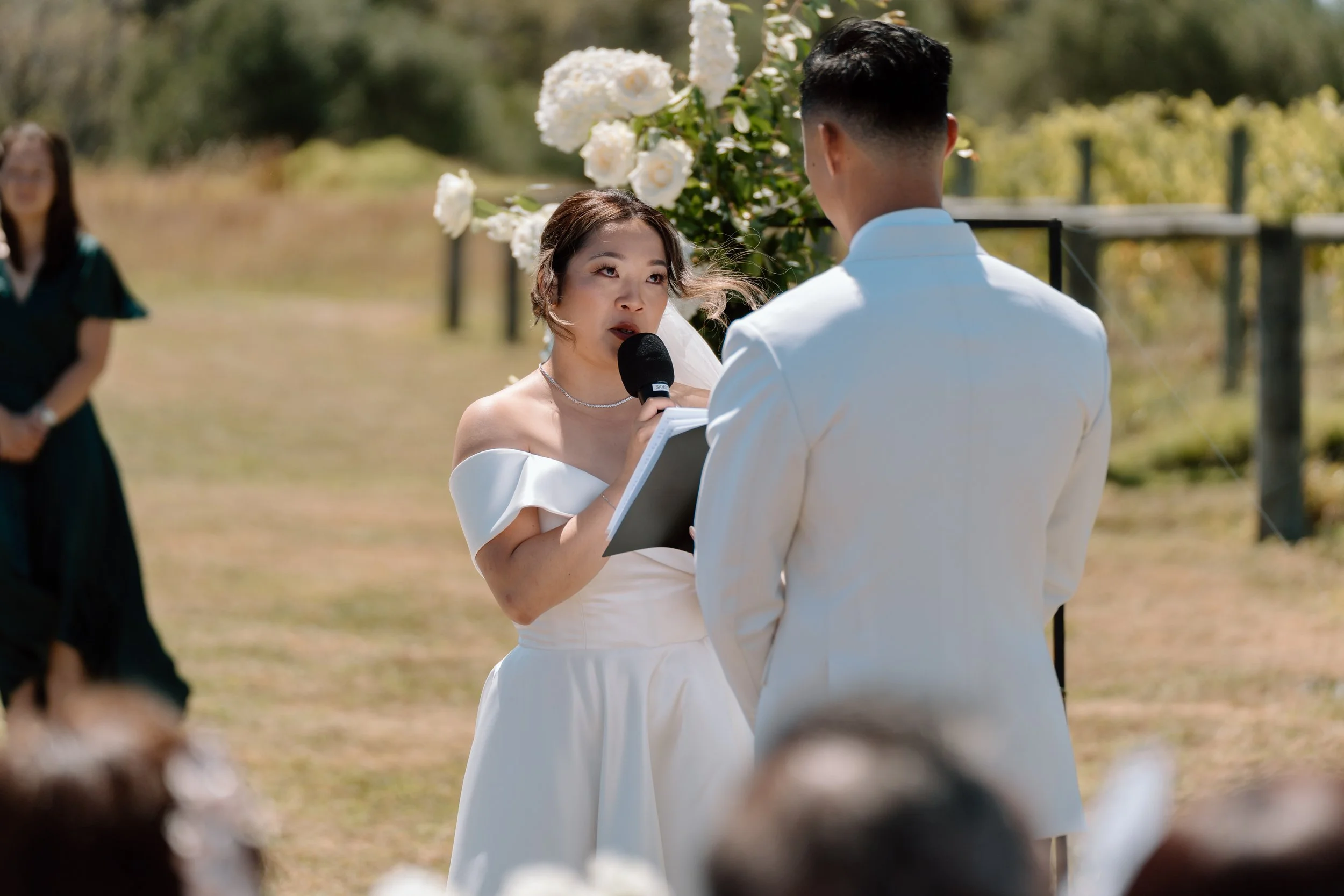 Mikki+Emily_Hunting-Lodge-Auckland-Wedding-Photographer78.jpg