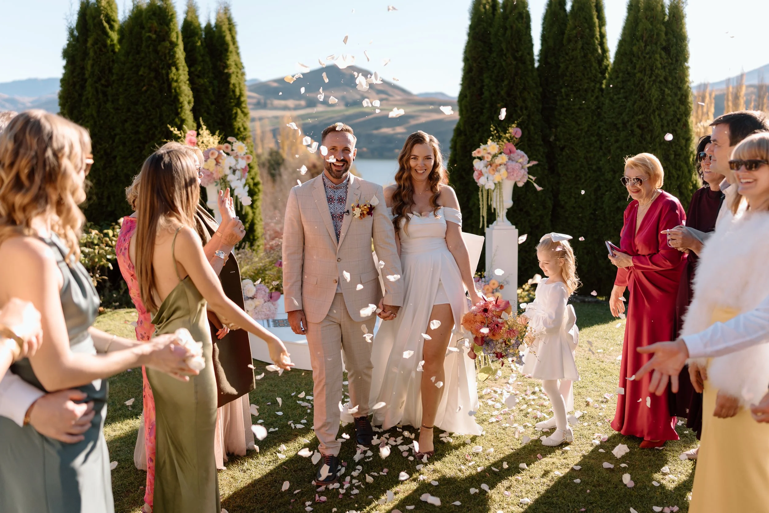 Helena+Gavin-Stoneridge-Estate-Queenstown-Wedding-Photographer99.jpg