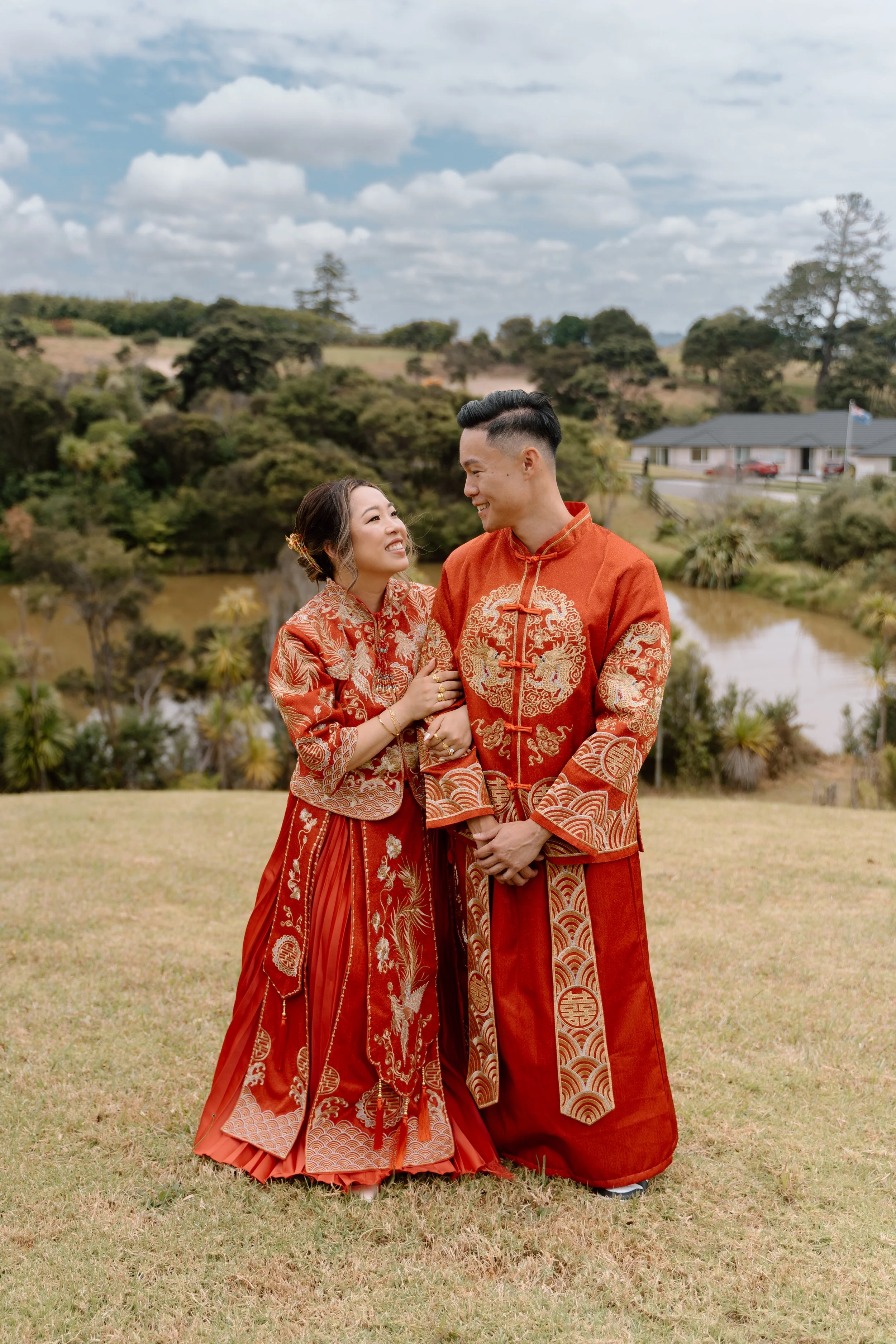 Mikki+Emily_Hunting-Lodge-Auckland-Wedding-Photographer19.jpg