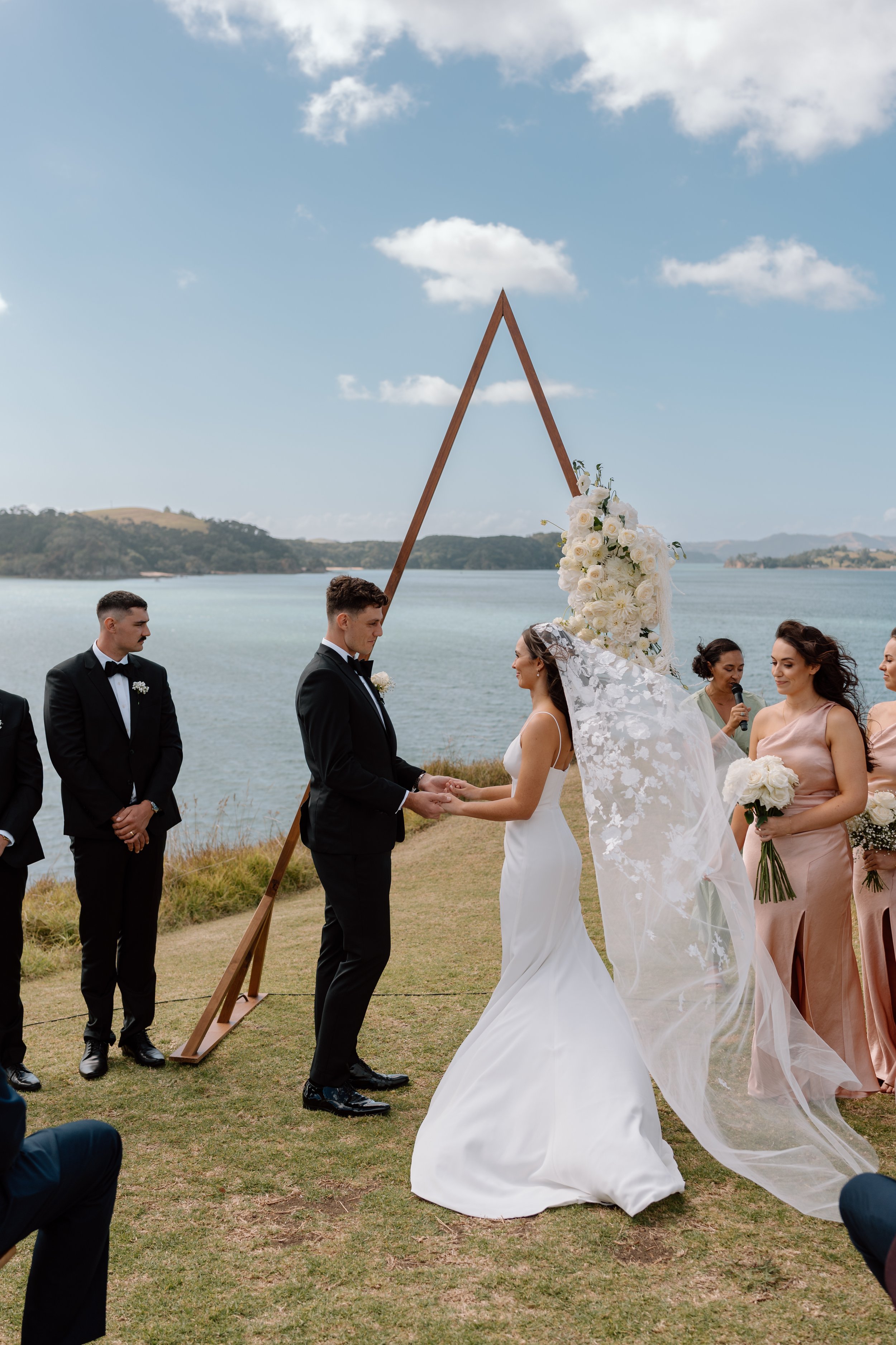Georgia+Brodie_Baylys-Farm-Wedding-Photographer23.jpg