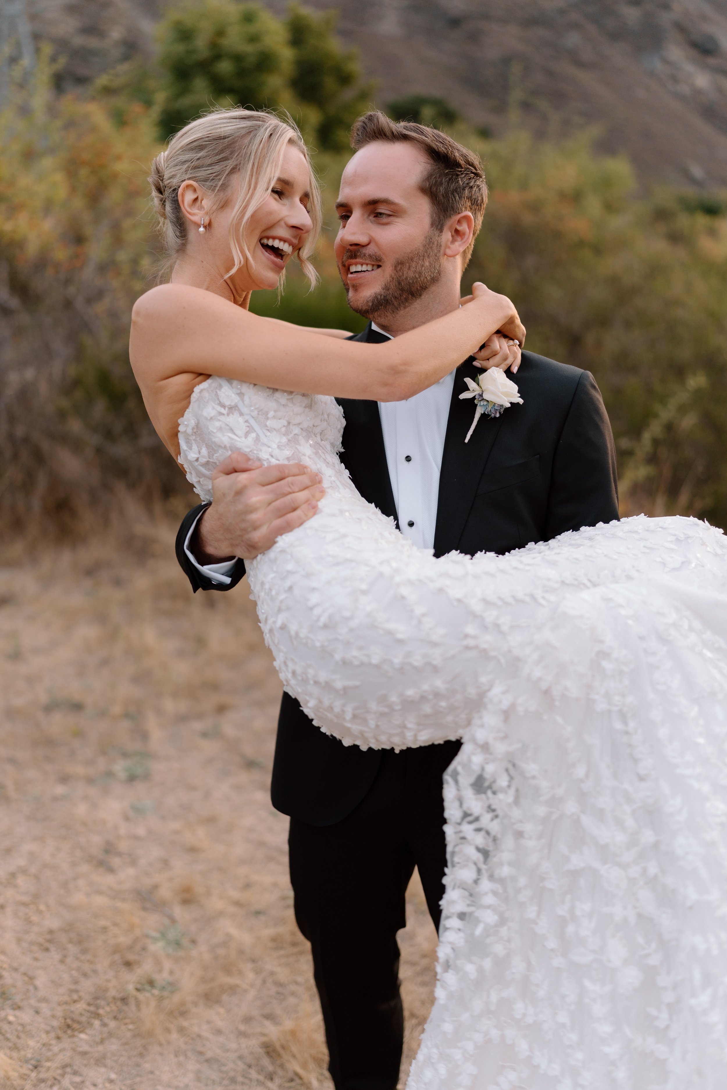 Olivia+Jackson_The-Winehouse-Queenstown-Wedding-Photographer75.jpg