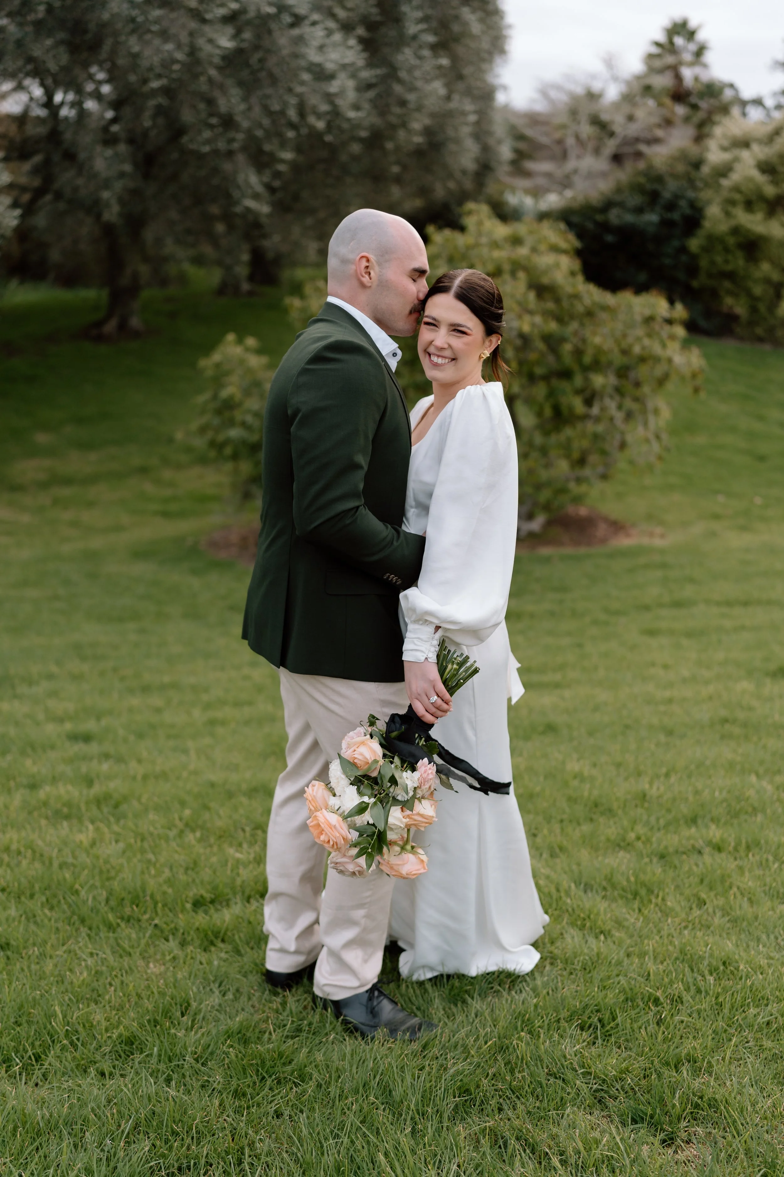 The-Hunting-Lodge-Auckland-Wedding-Venue-Hannah-and-Ben13.jpg