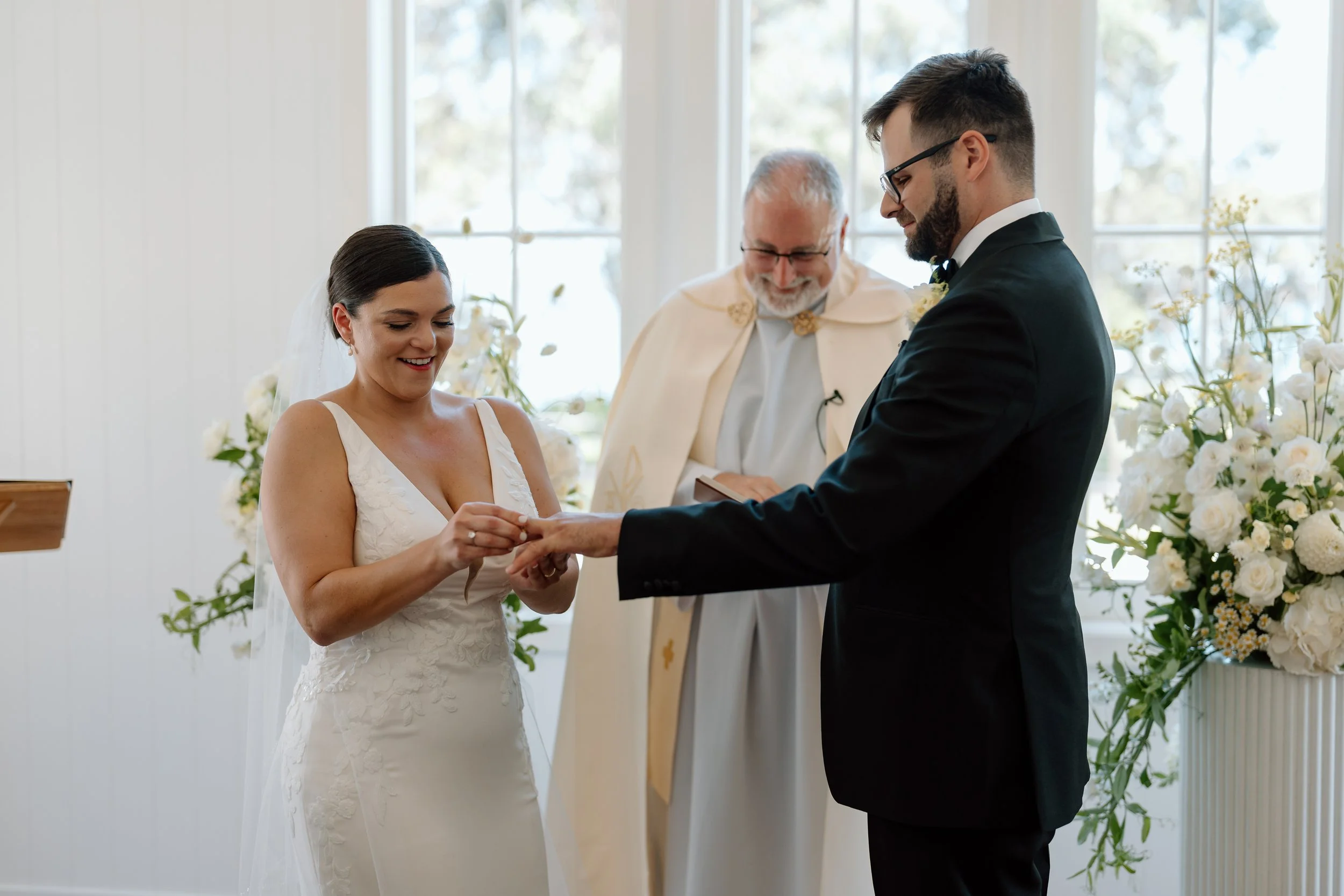 Paula Mark-Man-O-War-Waiheke-Wedding32.jpg