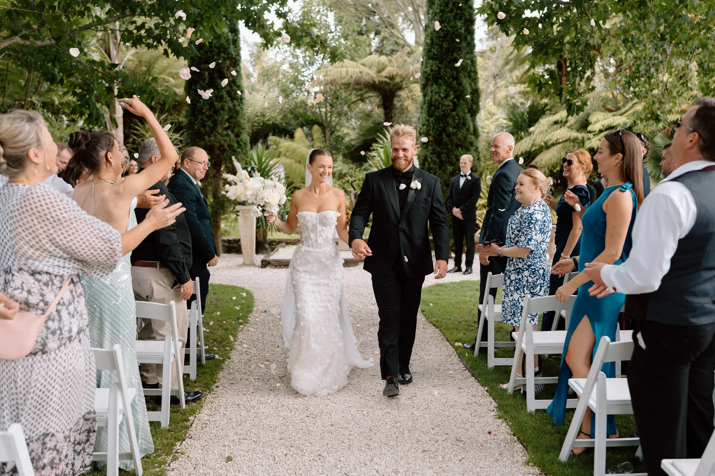 Brett+Nicoe_Markovina-Vineyard-Estate-Auckland-Wedding-Photography111.jpg