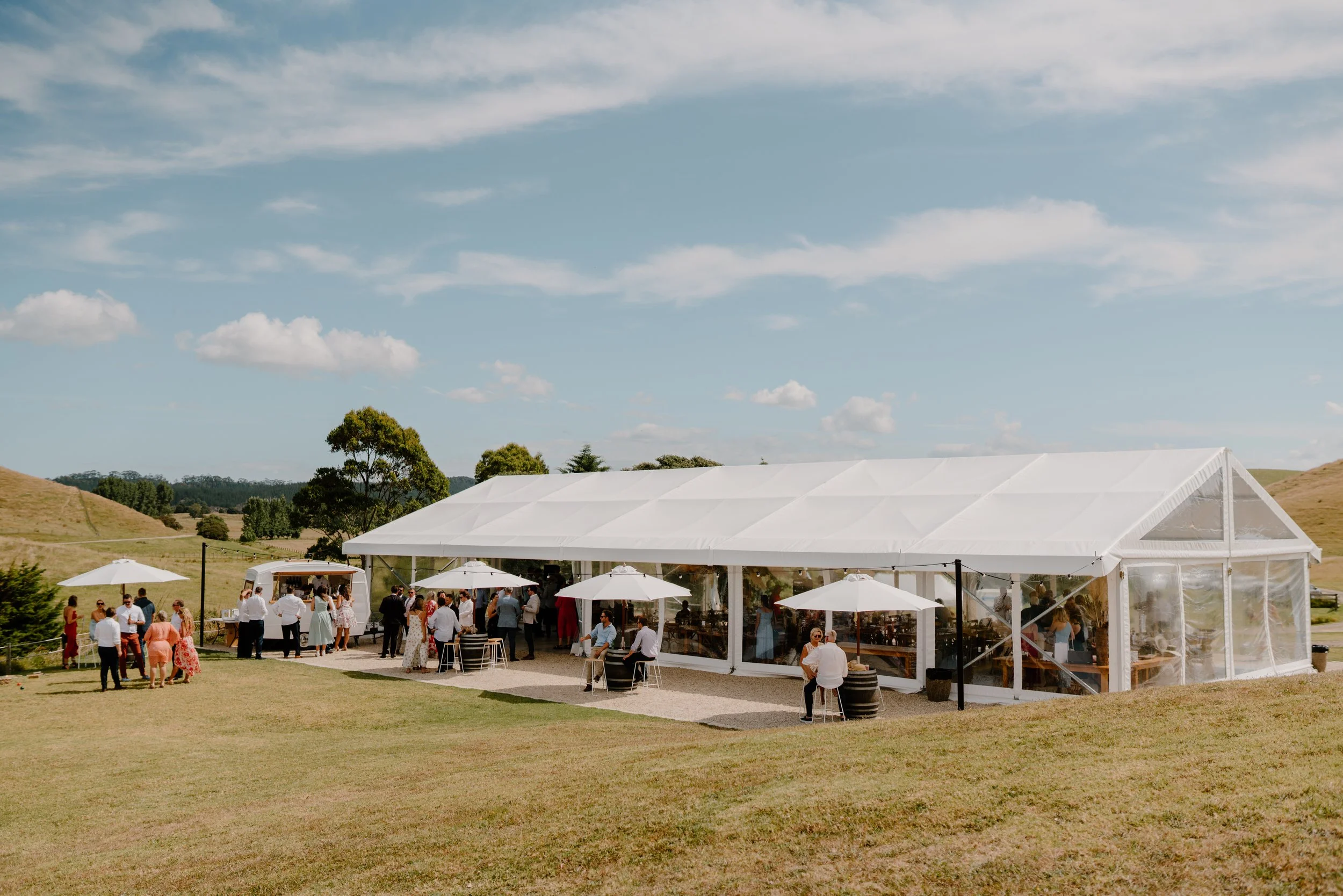 Erin+nick_Baylys-Farm-Wedding-Venue18.jpg