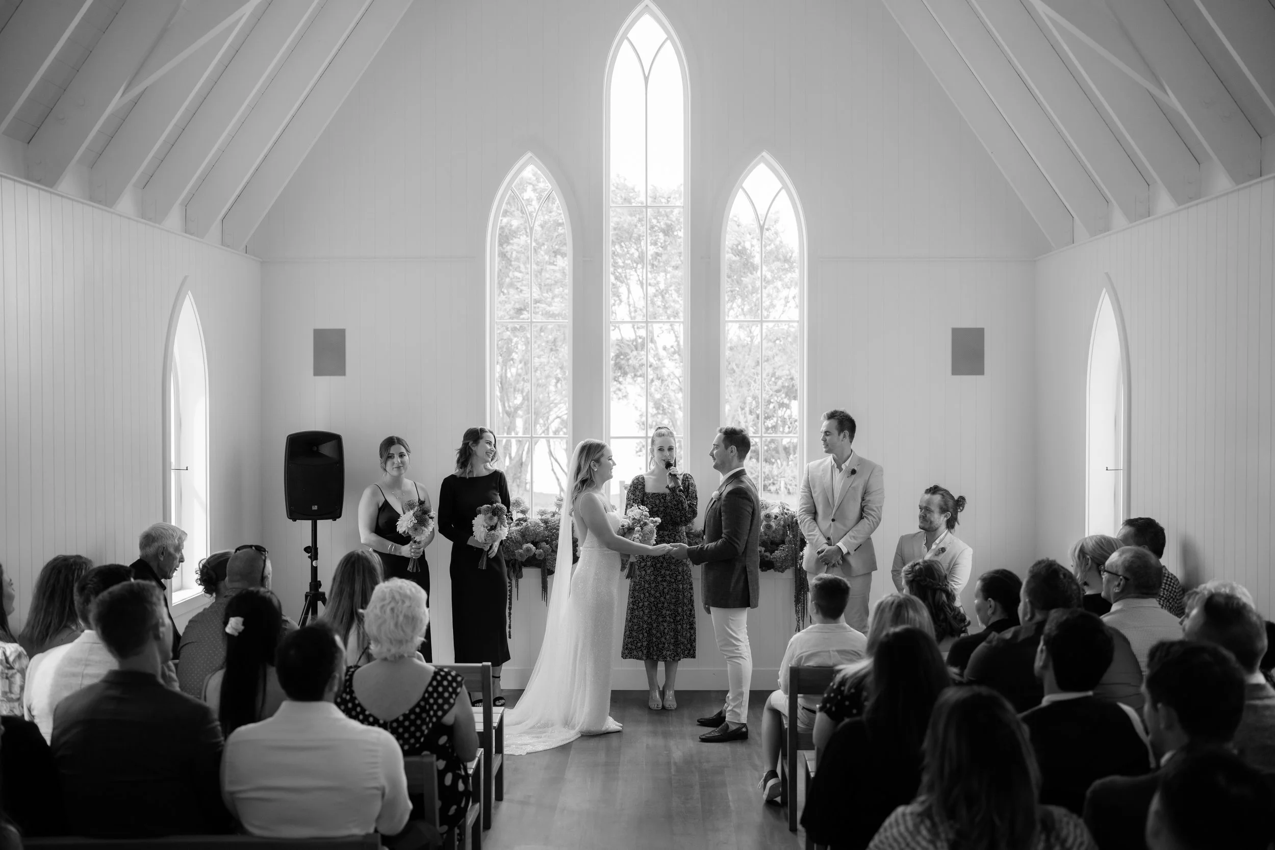 MAN-O'-WARN-WEDDING-WAIHEKE-ISLAND-PHOTOGRAPHER-AARON-COURTNEY66.jpg