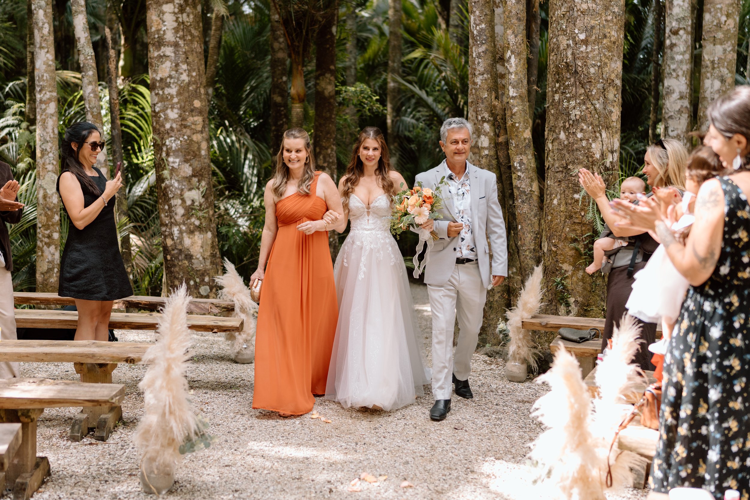 Luiza+Luis_Bridgewater-Estate-Auckland-Wedding-Photography49.jpg