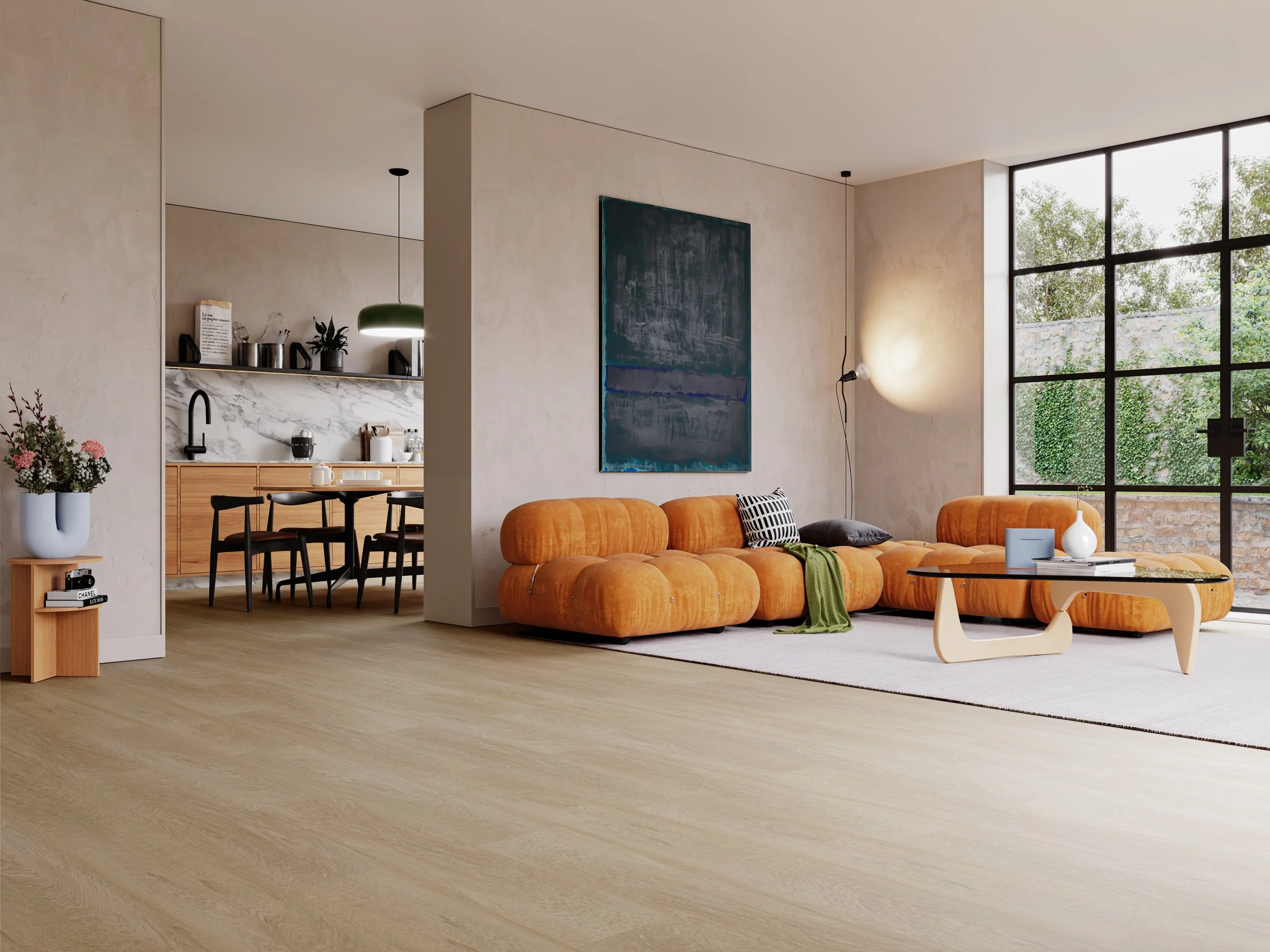 Sala de estar moderna com sofá laranja, mesa de centro branca com design curvo, grande janela de vidro, parede com quadro azul escuro, ambiente bem iluminado com luz natural e decorada com vasos e livros.