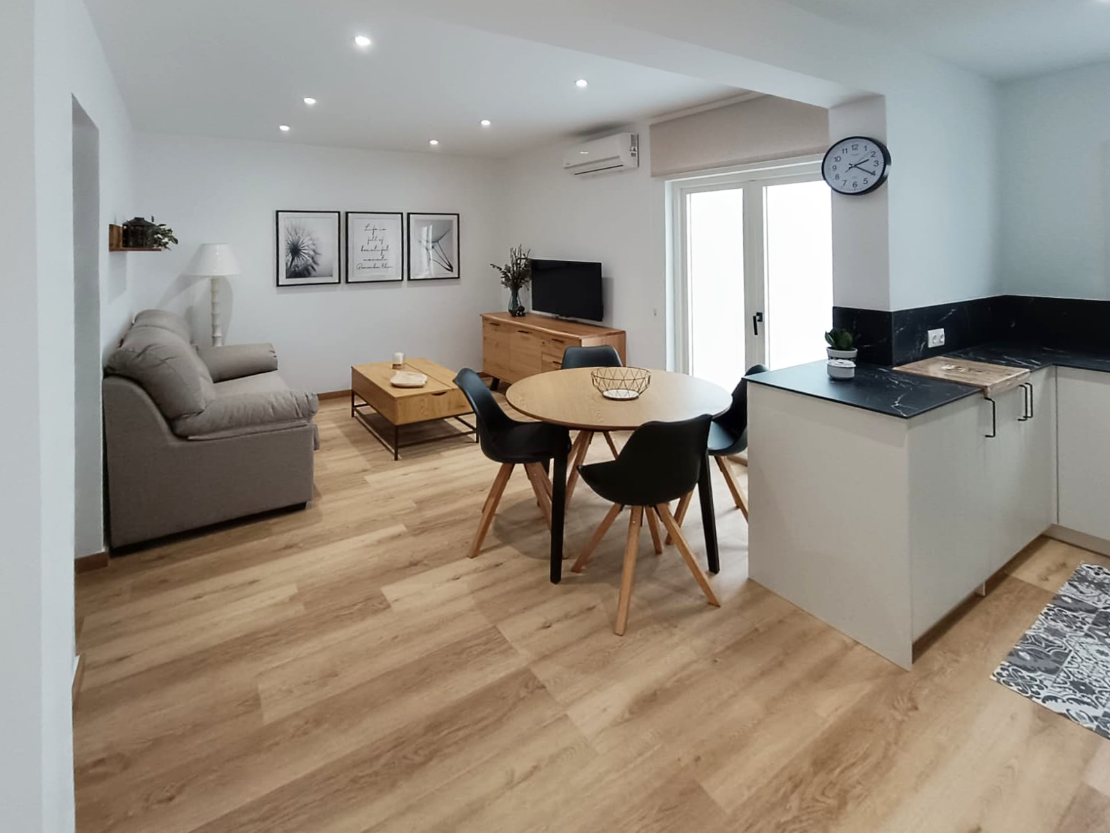 NovusVinyl_Baleal (2).png