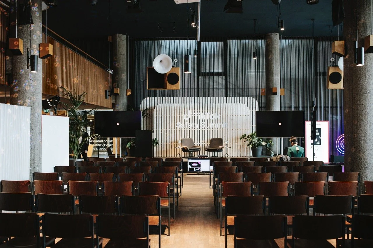 Groß (250A4442).jpeg