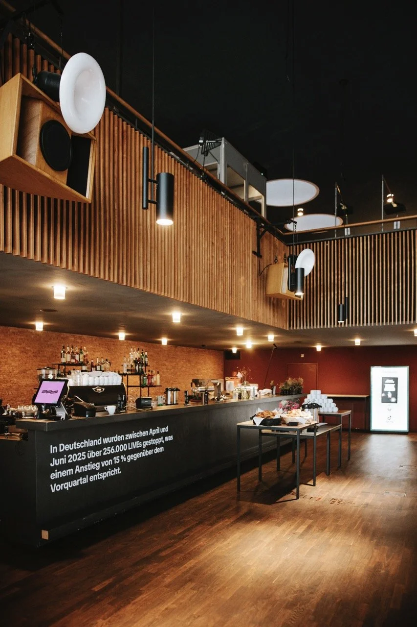 Groß (250A4471).jpeg