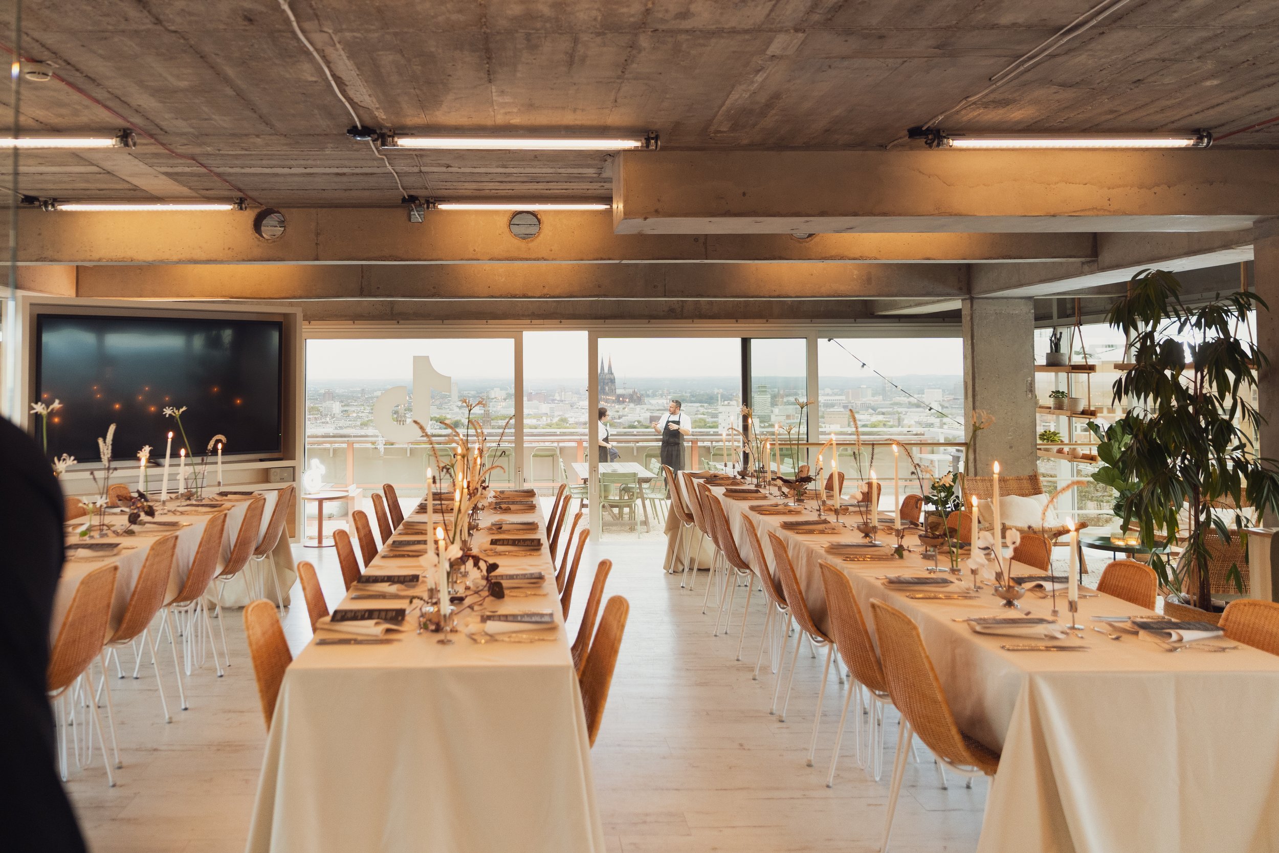 20250910_Co_Tiktok_CLevel_Diner (7 von 86).jpg