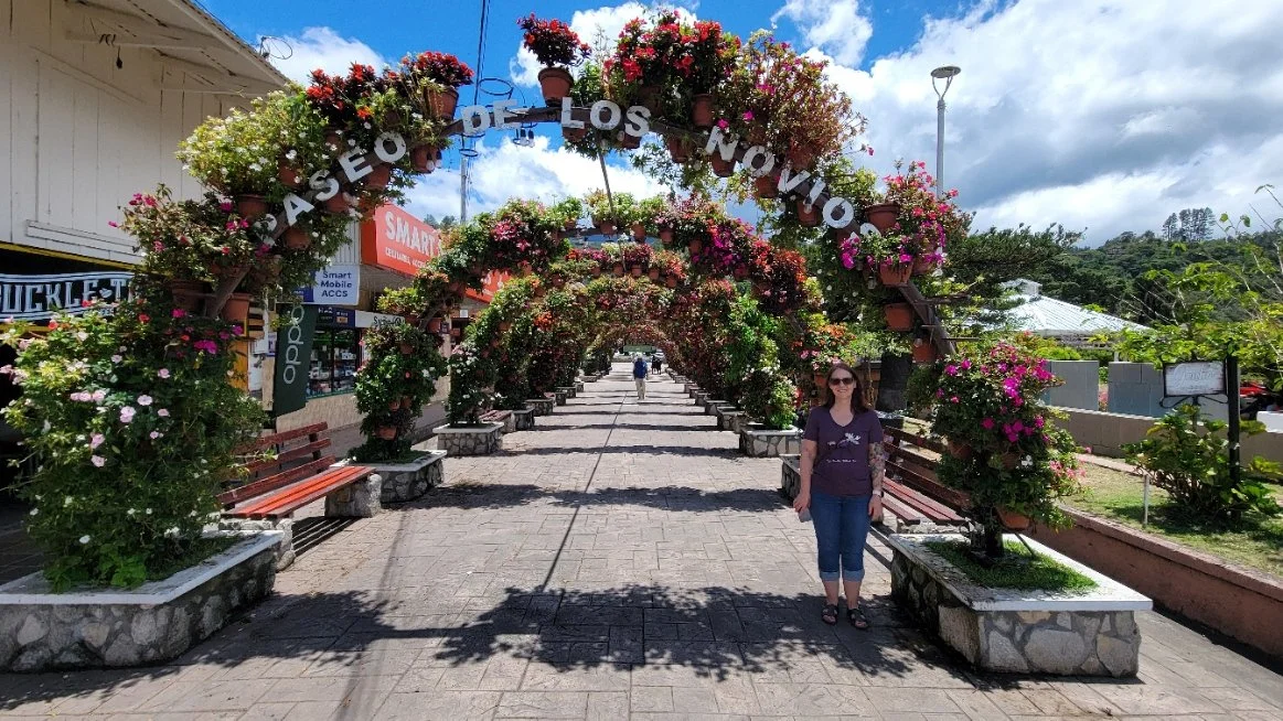 TW_bouquete arches.jpg