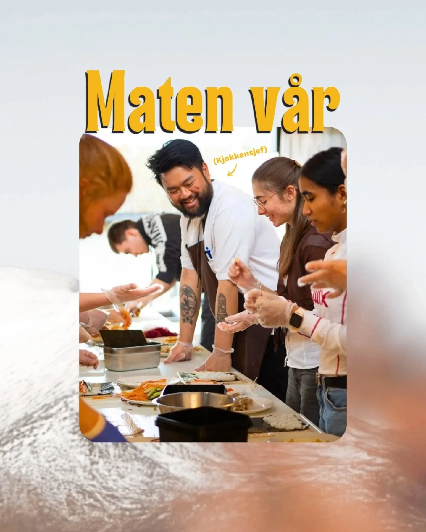 Matglede er viktig for oss, og matintoleransar er ingen hindring!
Kokkane v&aring;re elskar &aring; lage mat som smakar skikkeleg godt, uansett om du et kj&oslash;t, vegetar eller vegansk. Dei likar &aring; utfordre elevane med nye smakar, og av og t